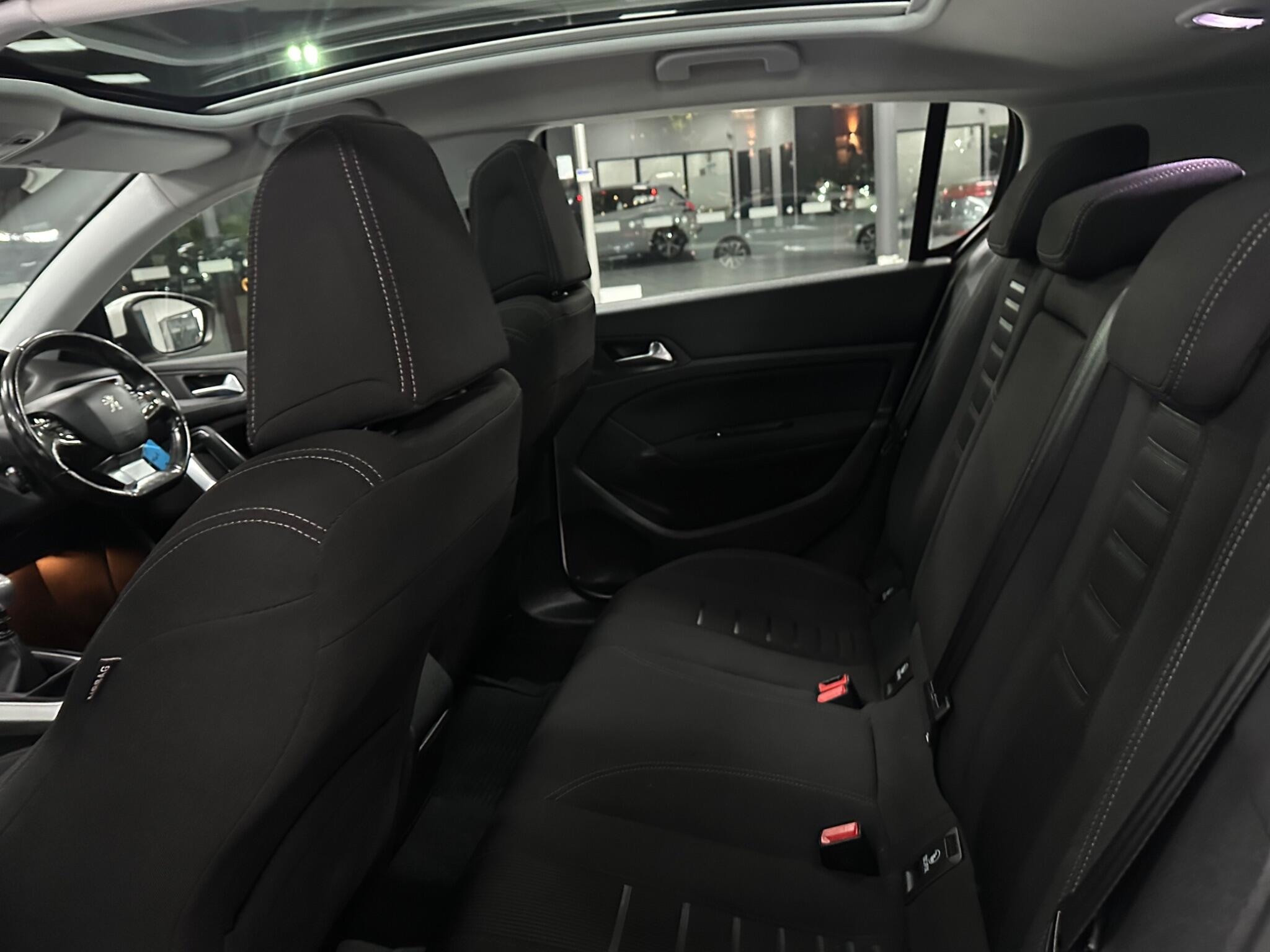 Peugeot 308 view 32