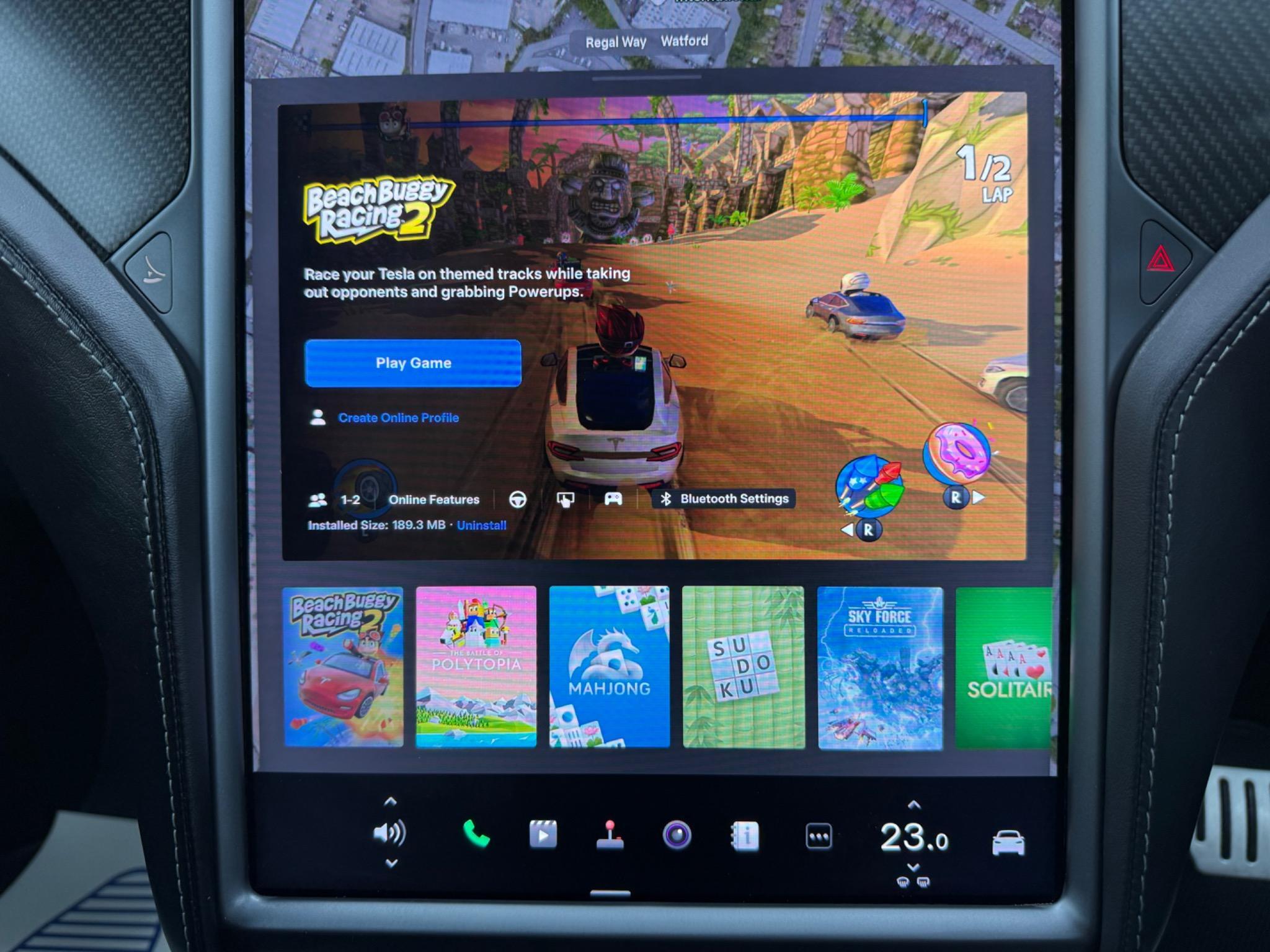 Tesla Model X view 28