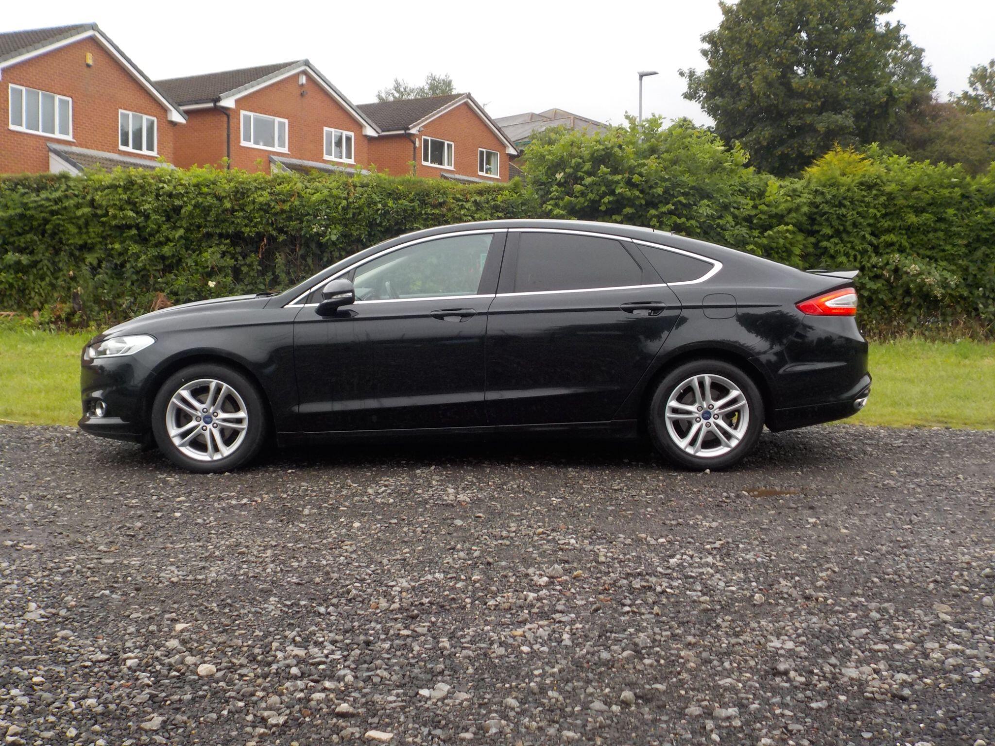 Ford Mondeo 2.0 TDCi Titanium Euro 6 (s/s) 5dr