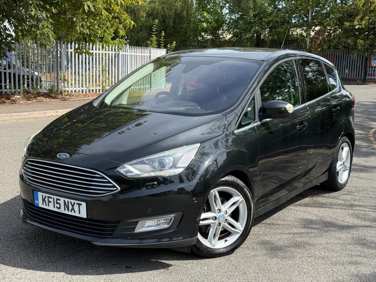 Ford C-Max view 3