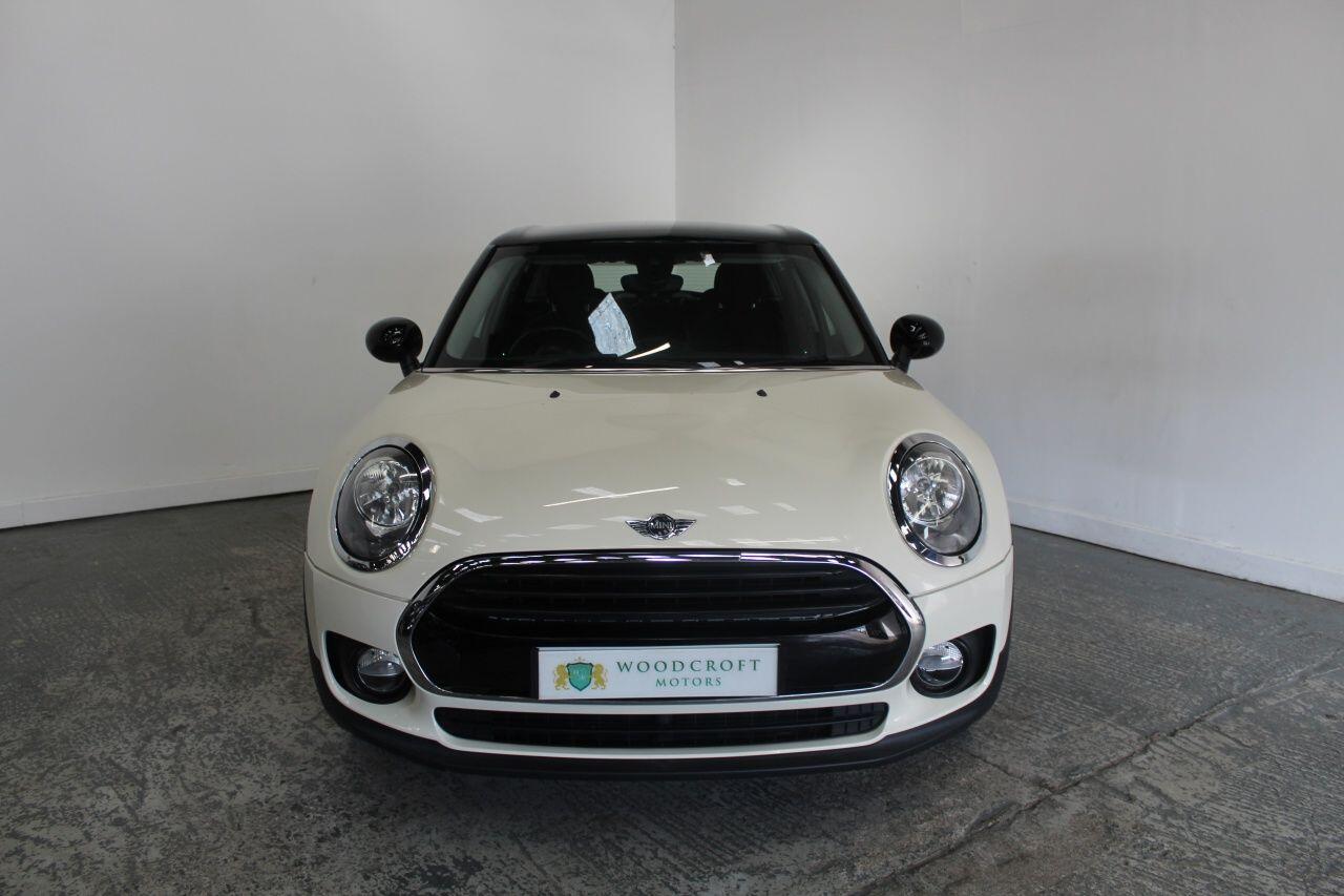 MINI Clubman view 13