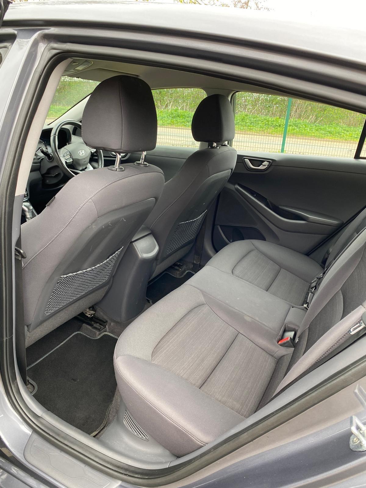 Hyundai Ioniq view 16