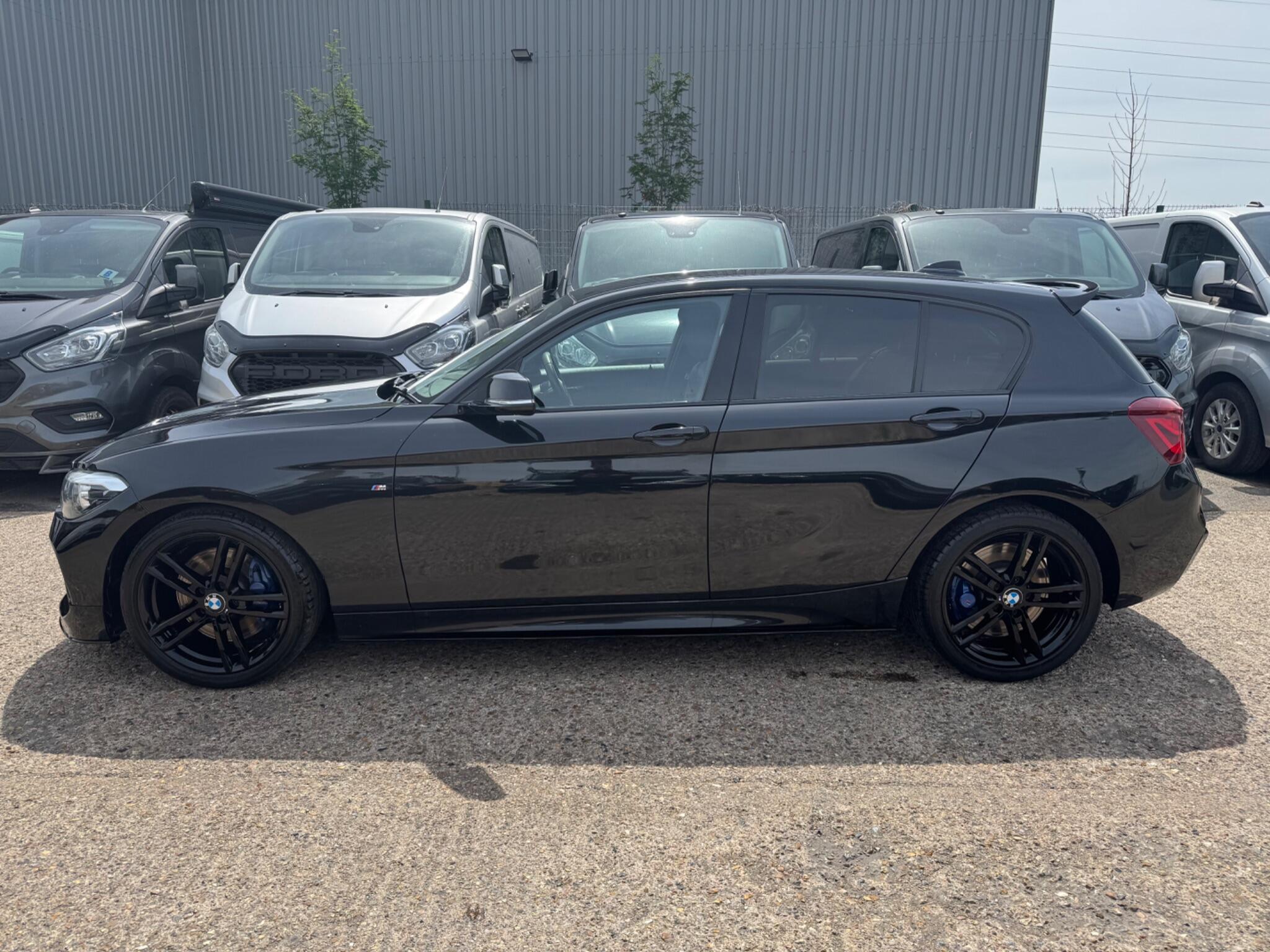 BMW 1 Series view 11
