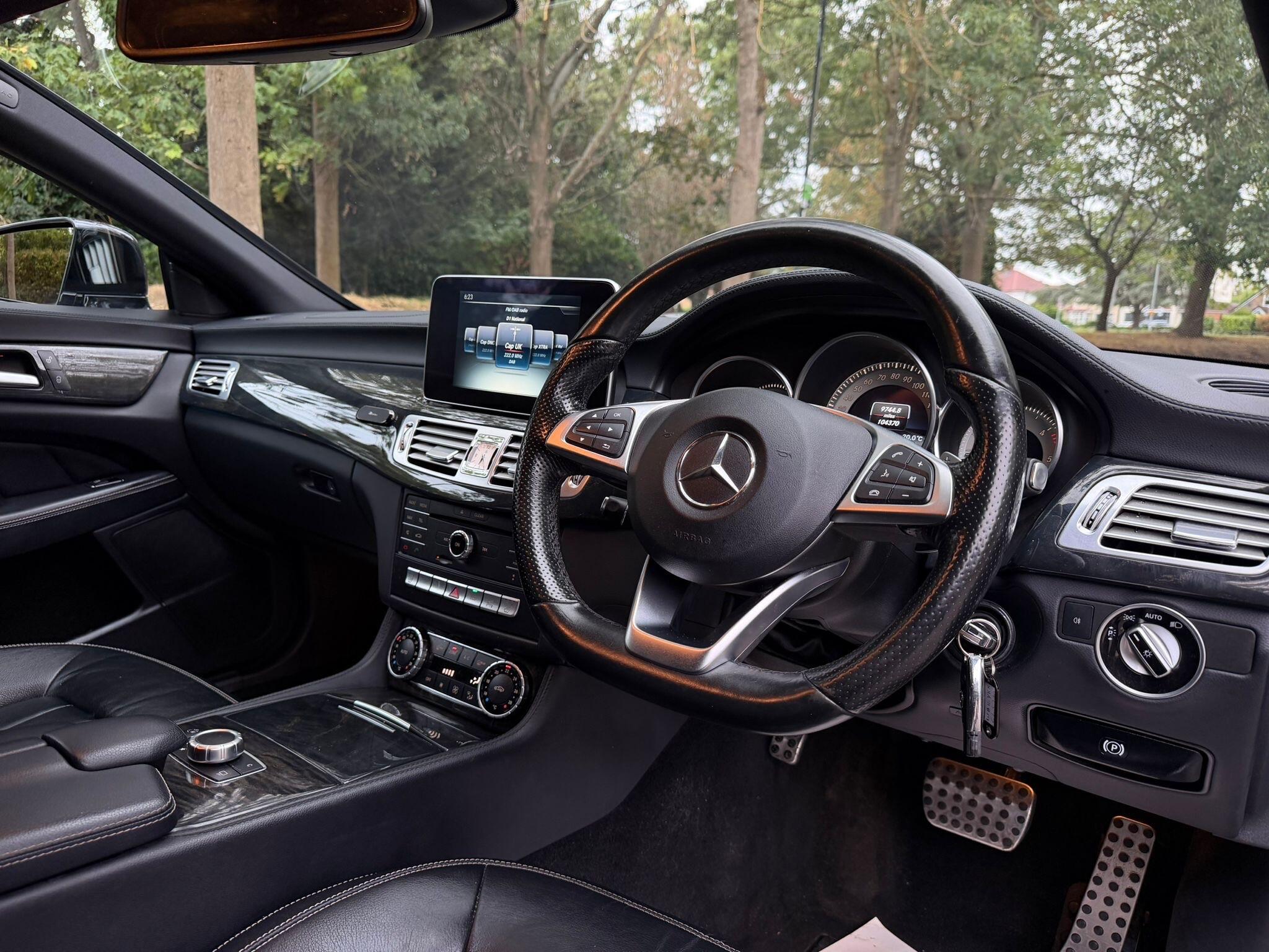 Mercedes-Benz CLS view 10