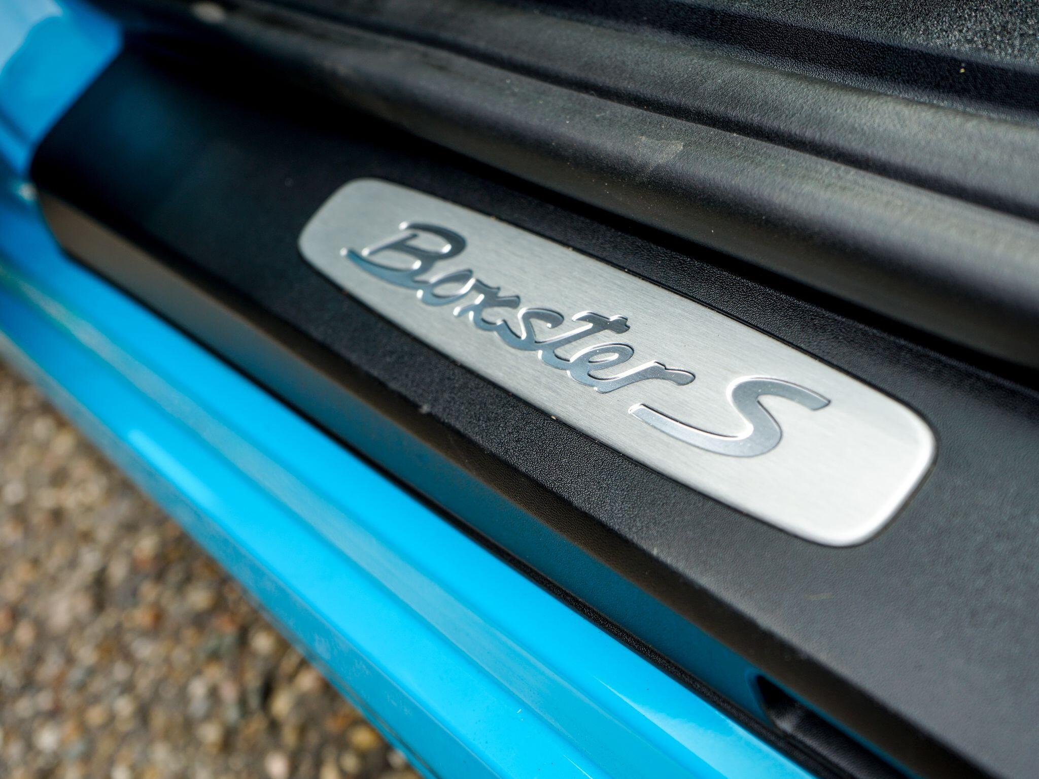 Porsche 718 Boxster view 19