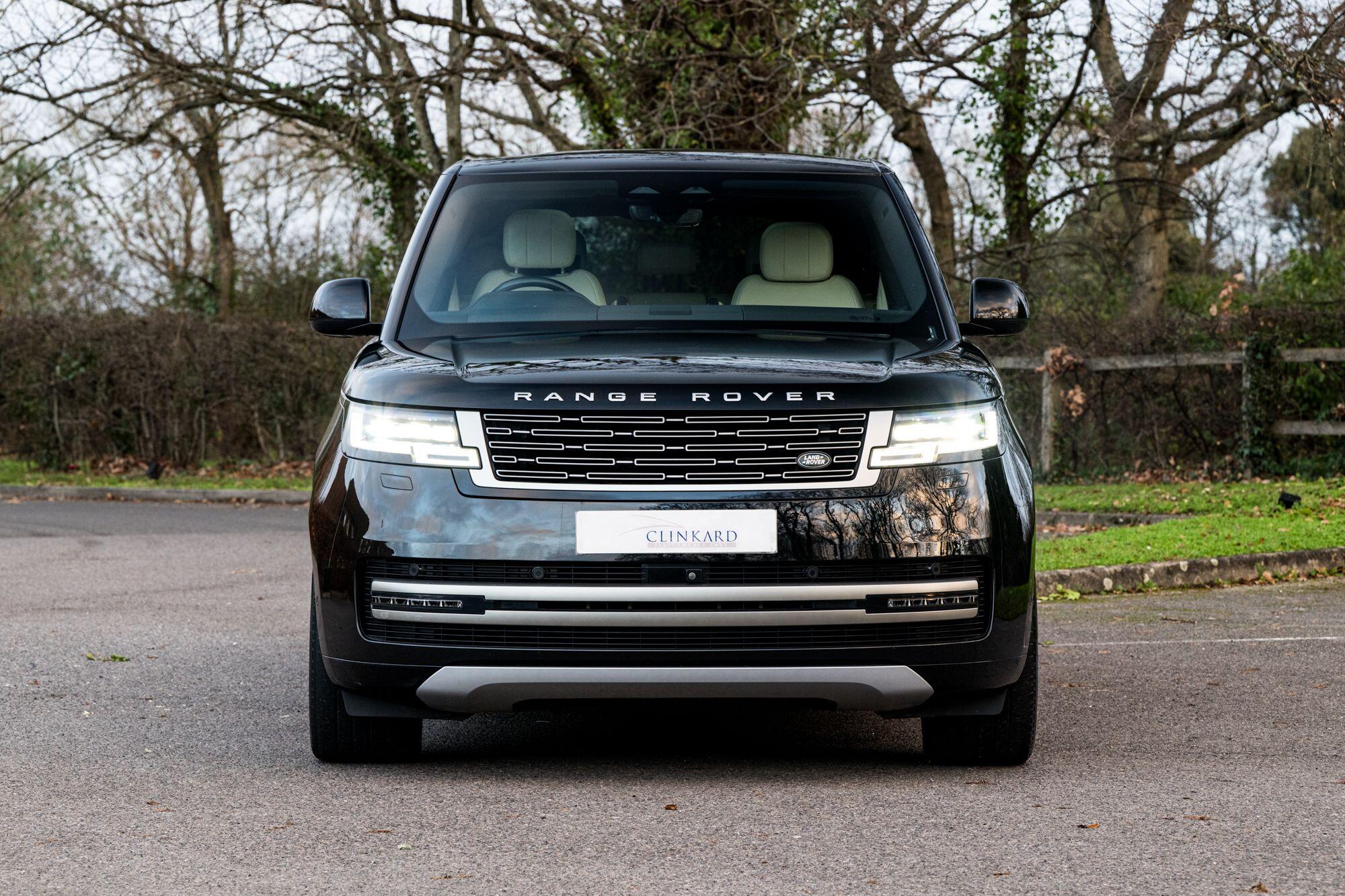 Land Rover Range Rover view 3