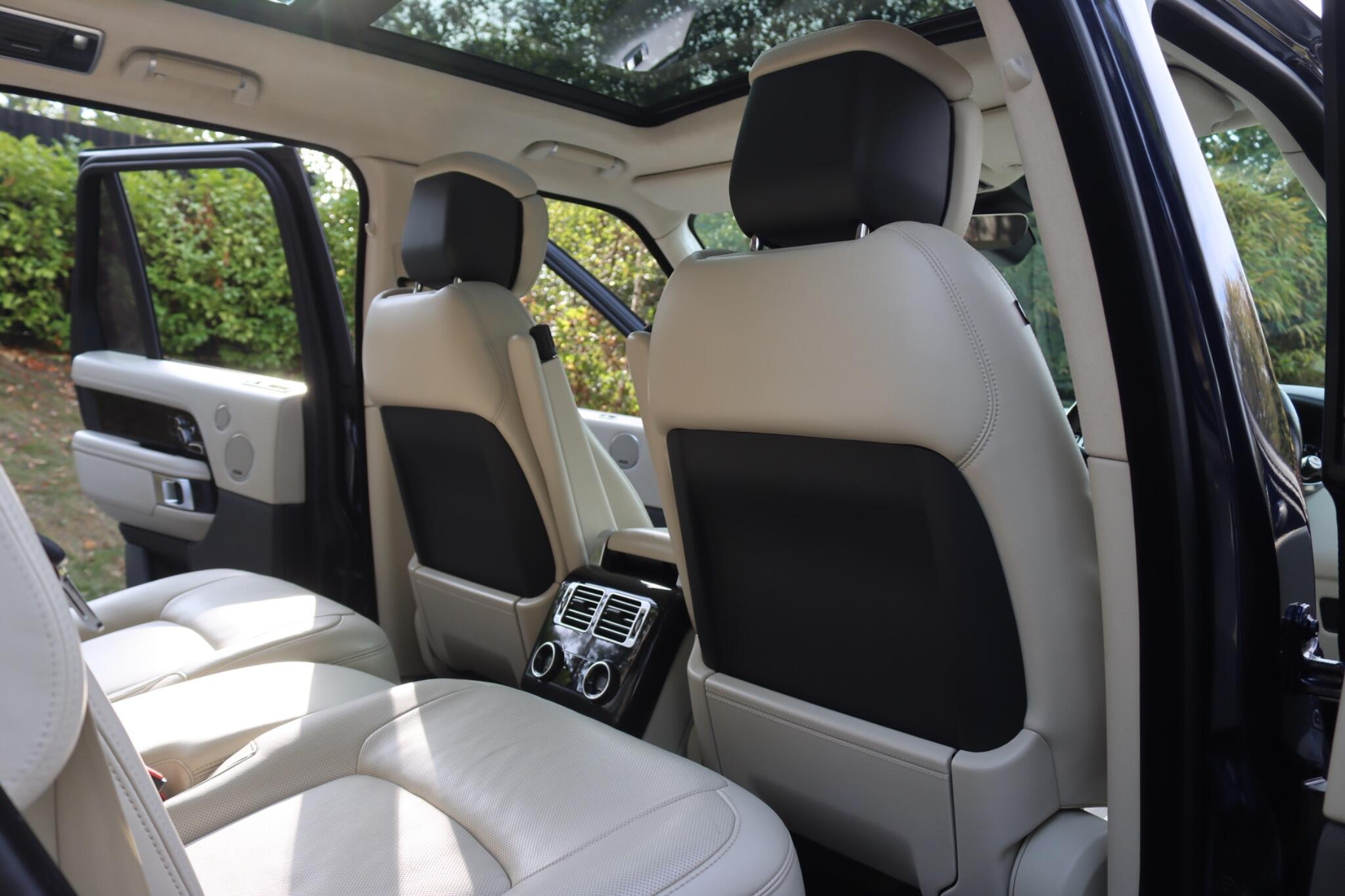 Land Rover Range Rover view 47