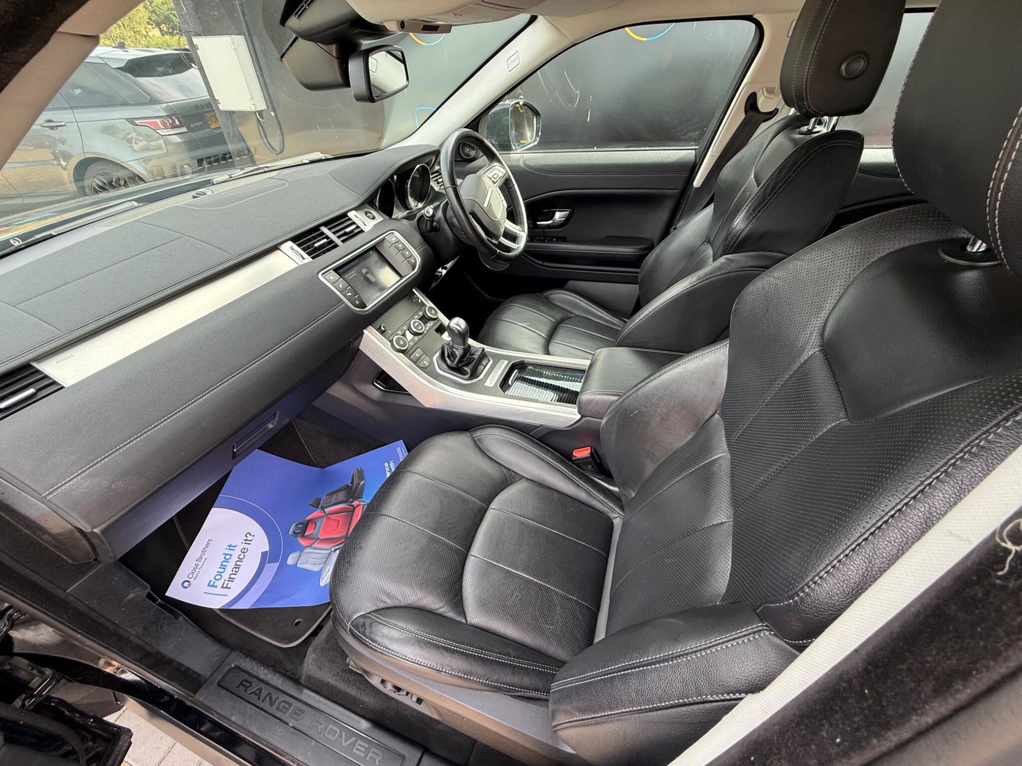 Land Rover Range Rover Evoque view 23