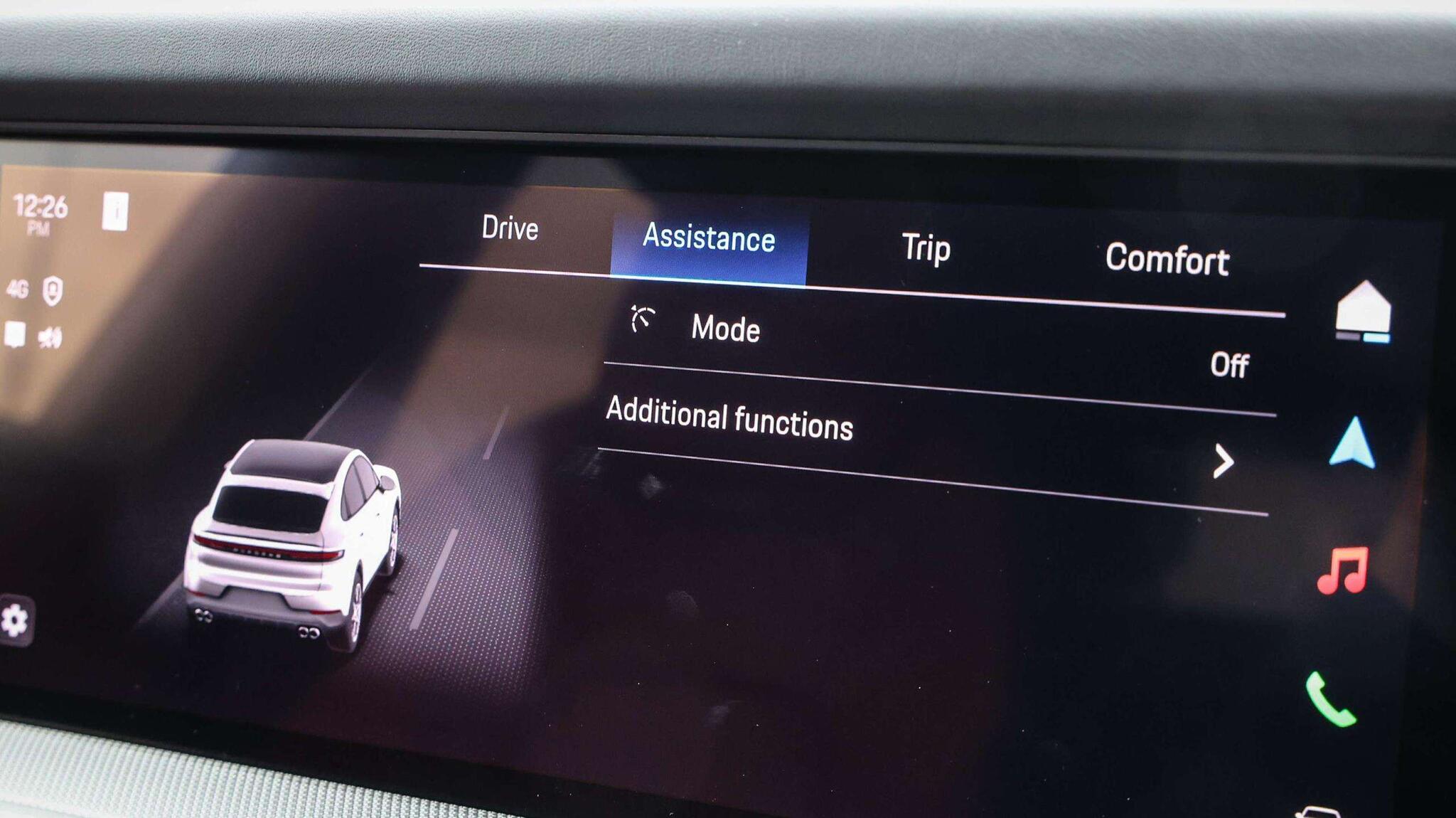Porsche Cayenne view 25