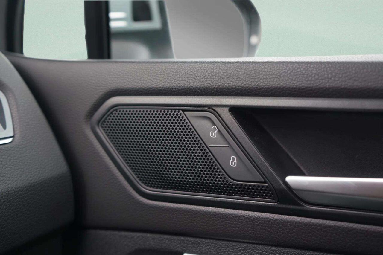 Volkswagen Tiguan view 40