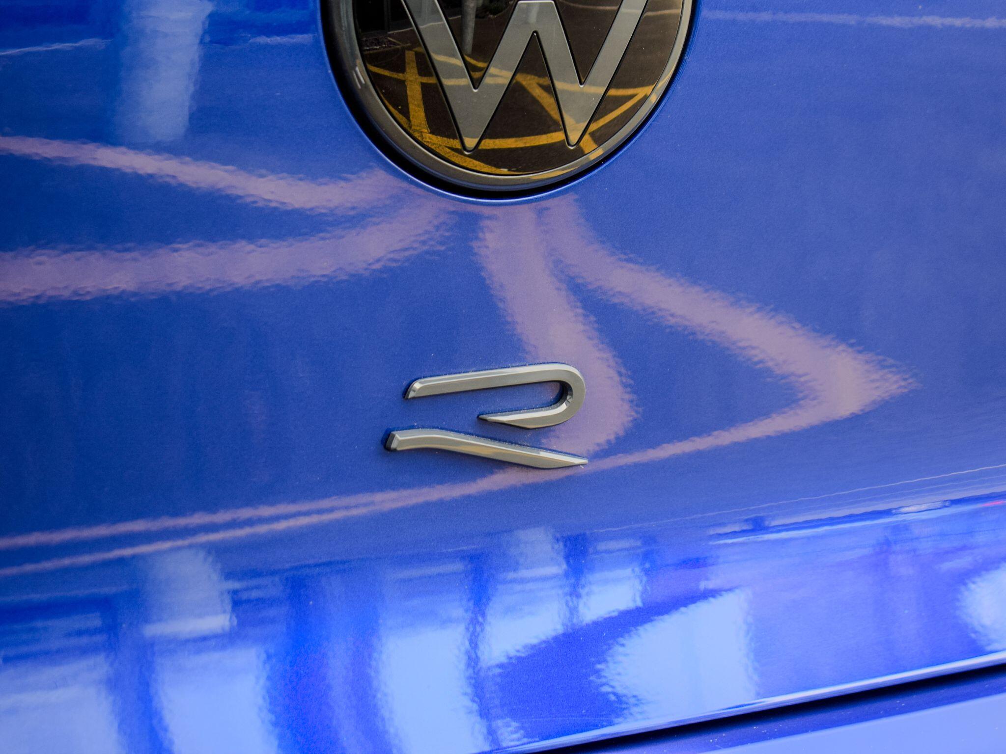 Volkswagen Golf view 8