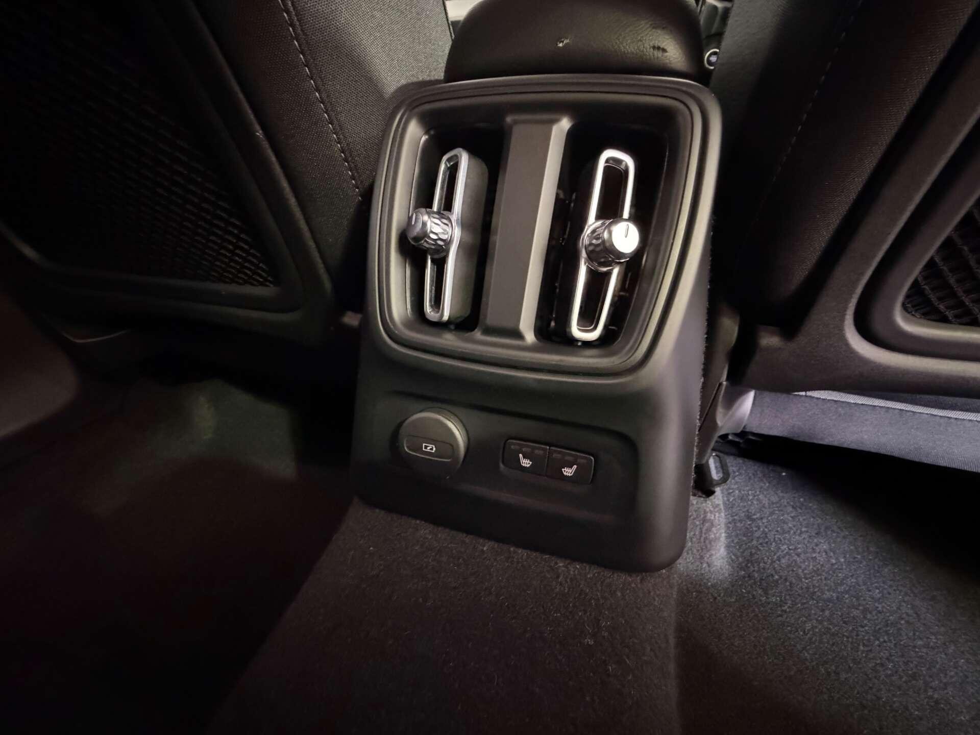 Volvo XC40 view 53