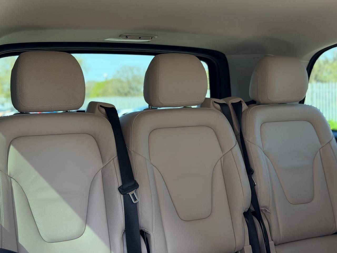 Mercedes-Benz V Class view 15
