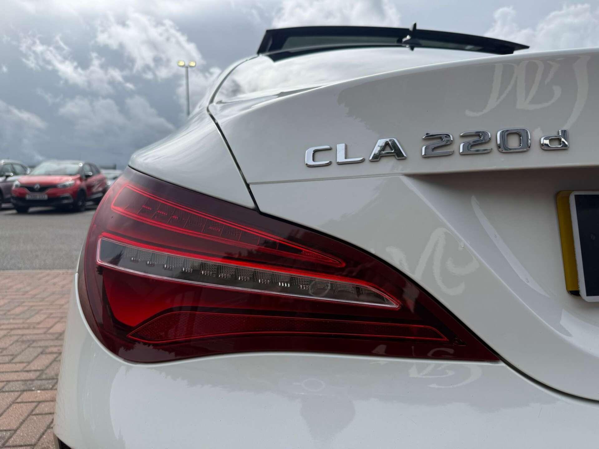 Mercedes-Benz Cla view 15
