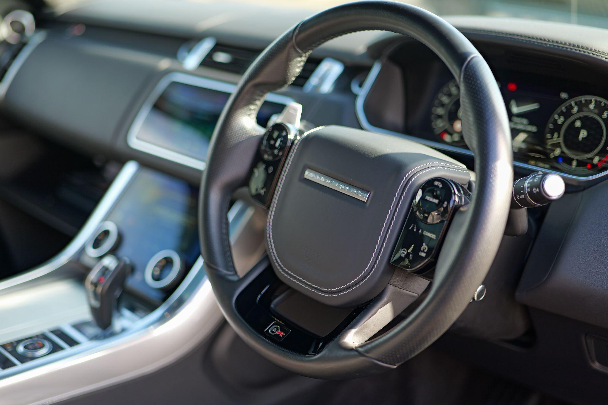 Land Rover Range Rover Sport view 15