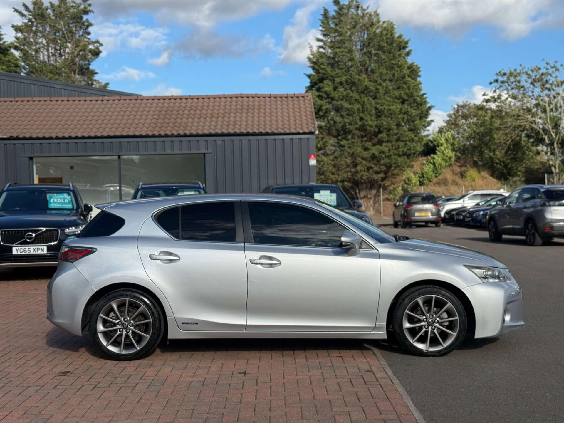 Lexus CT view 20