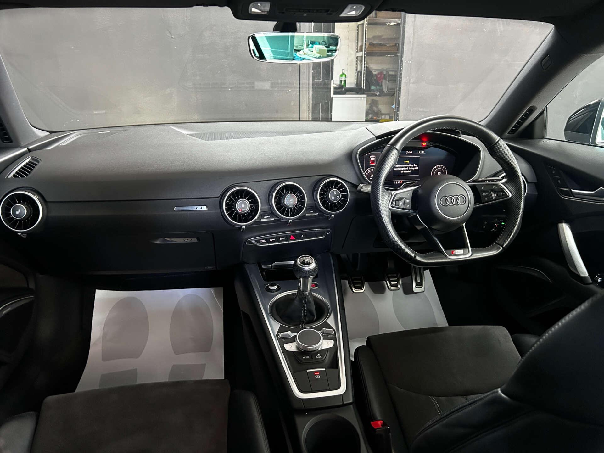 Audi TT view 56