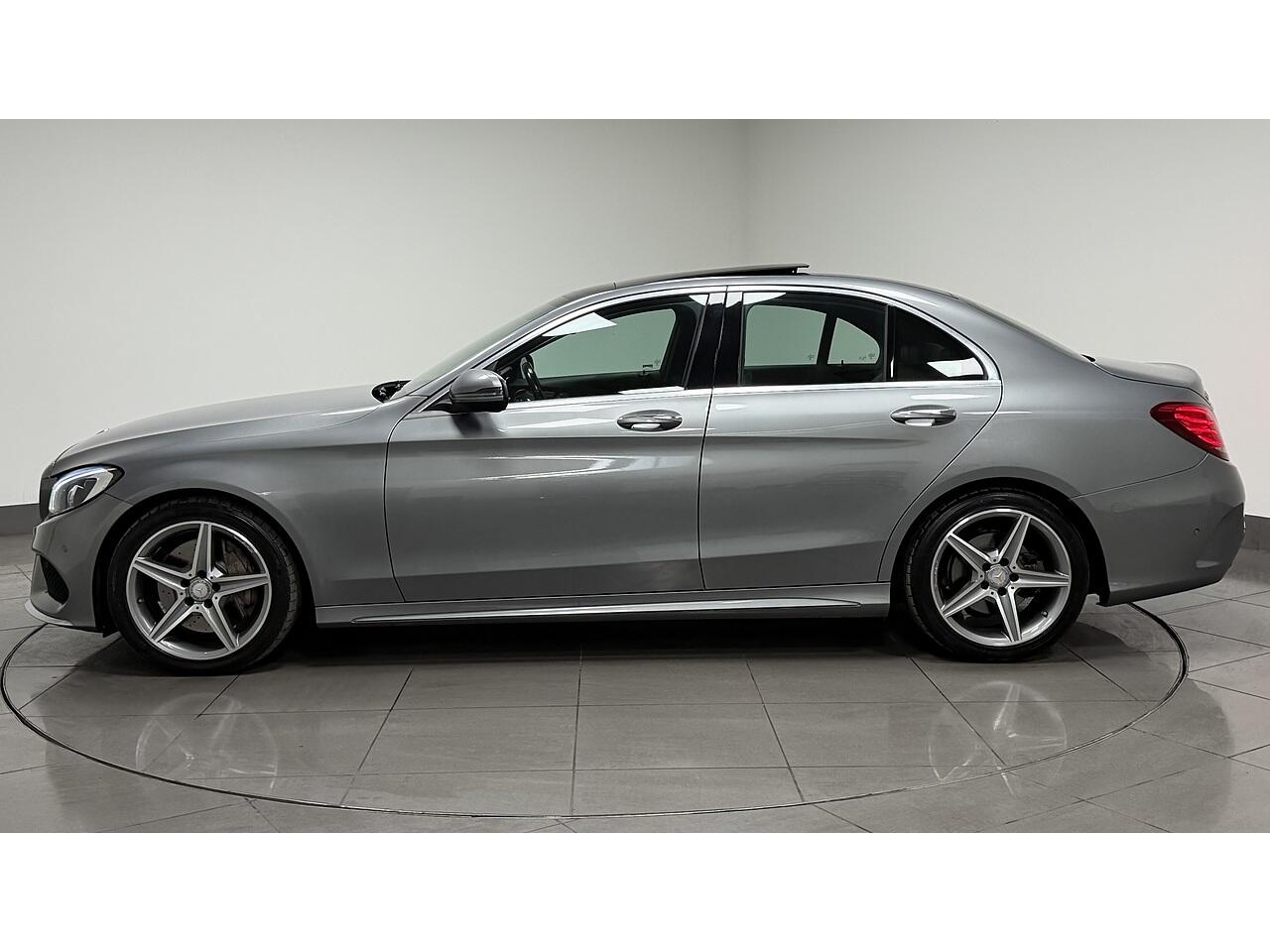 Mercedes-Benz C-Class view 4