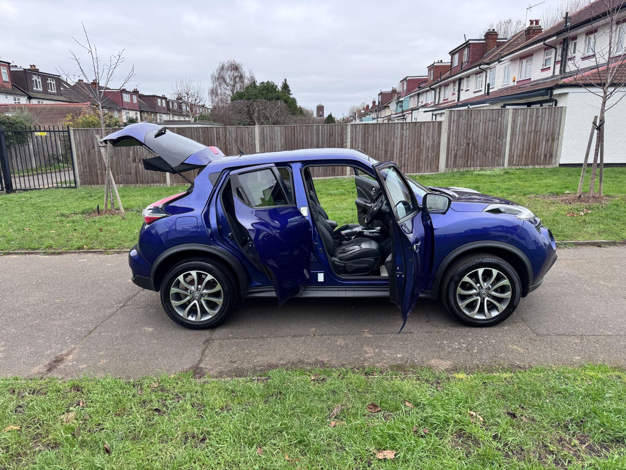 2016 Nissan Juke image 29