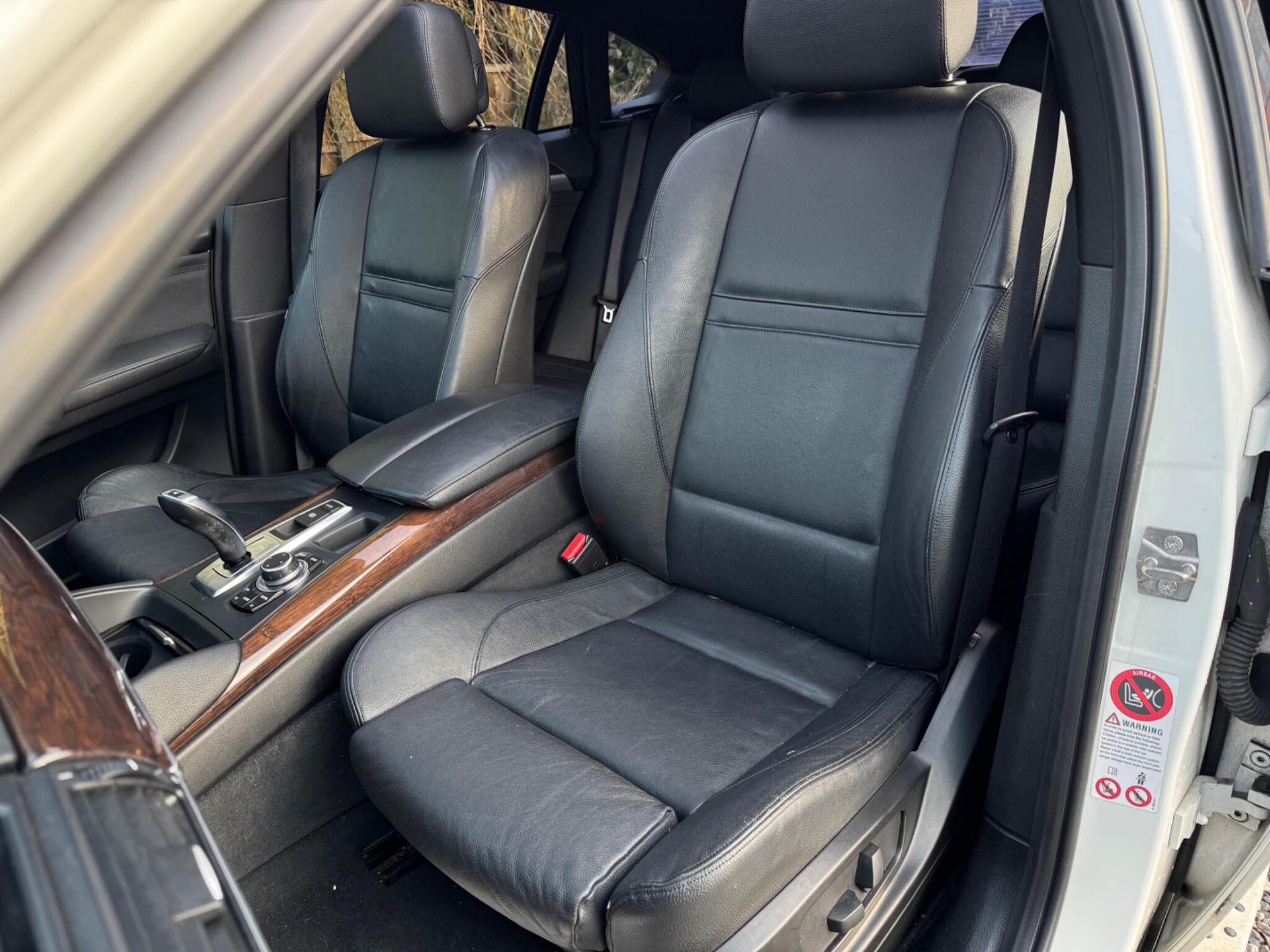 BMW X6 view 25
