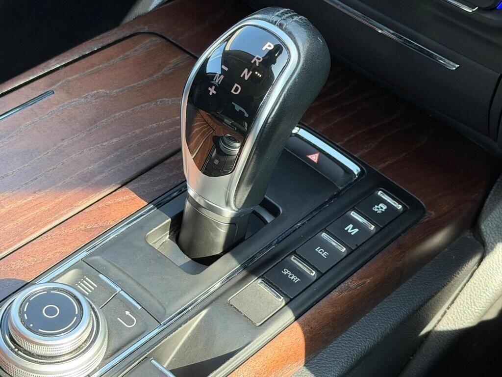 Maserati Ghibli view 40
