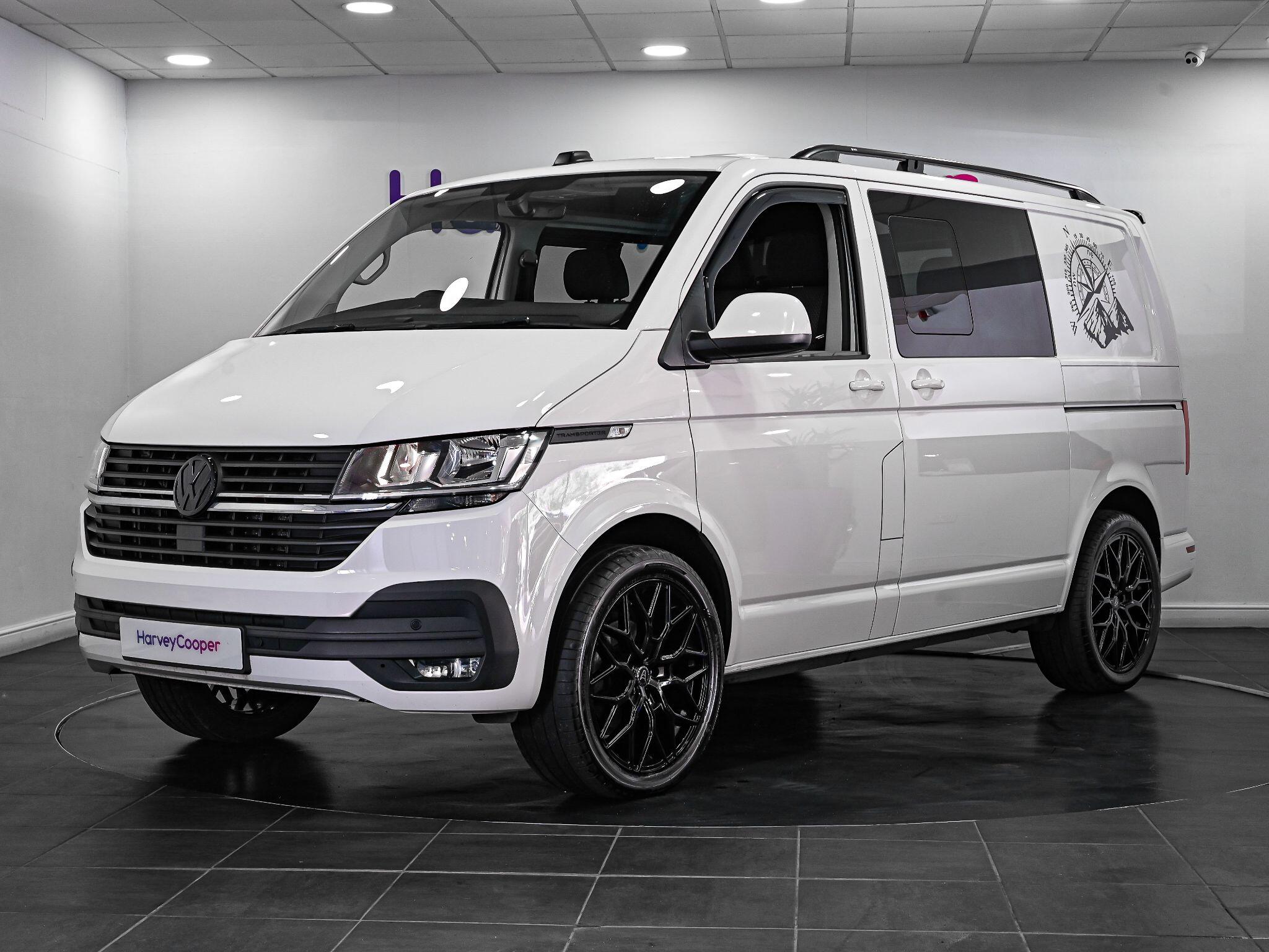 Volkswagen Transporter view 19