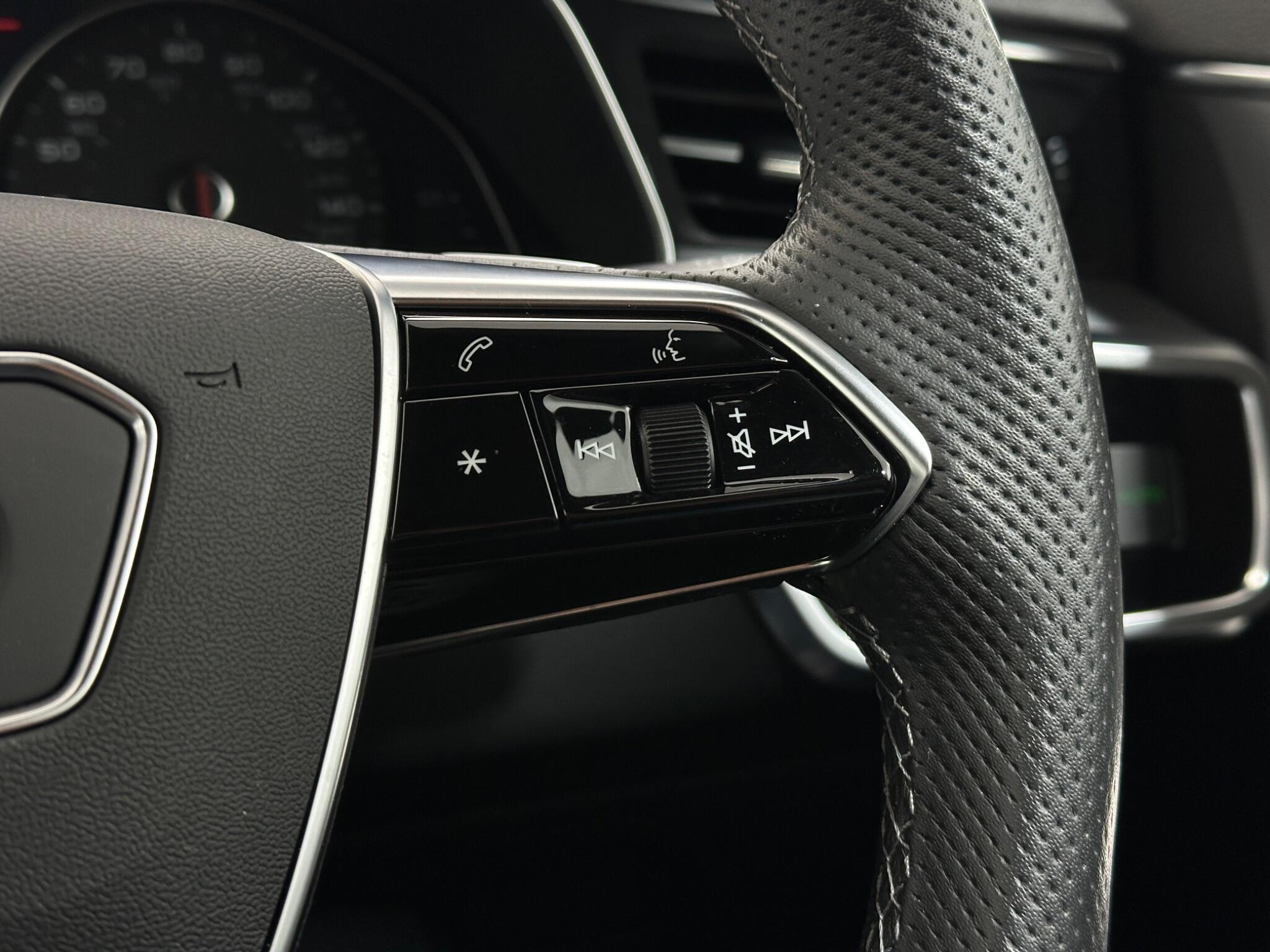 Audi A6 view 15