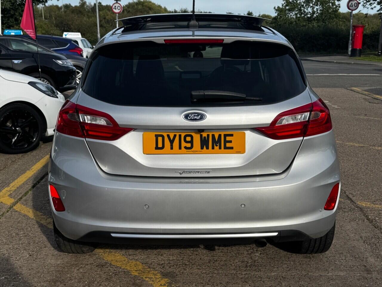 Ford Fiesta view 14