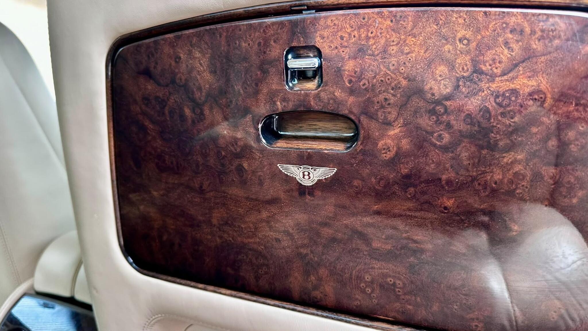 Bentley Arnage view 38