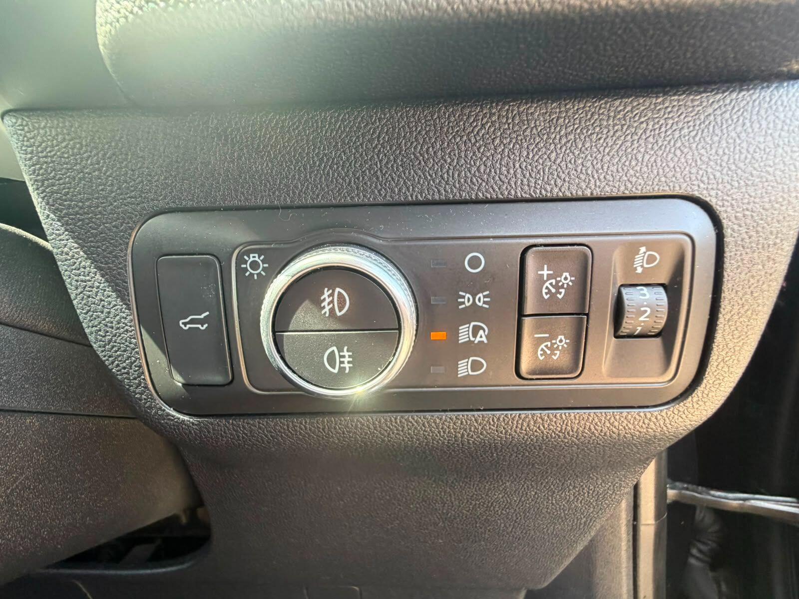 Ford Kuga view 21