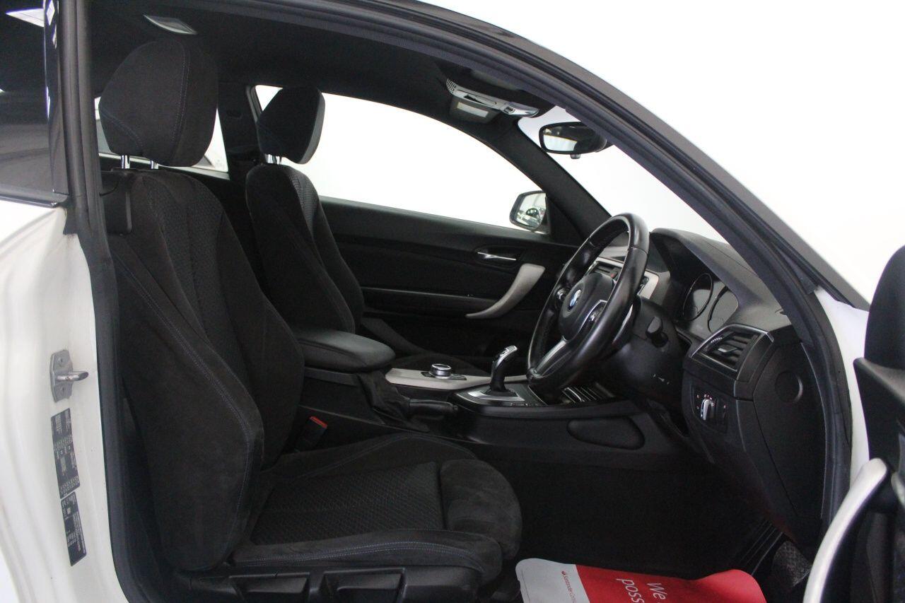 BMW 2 Series view 26