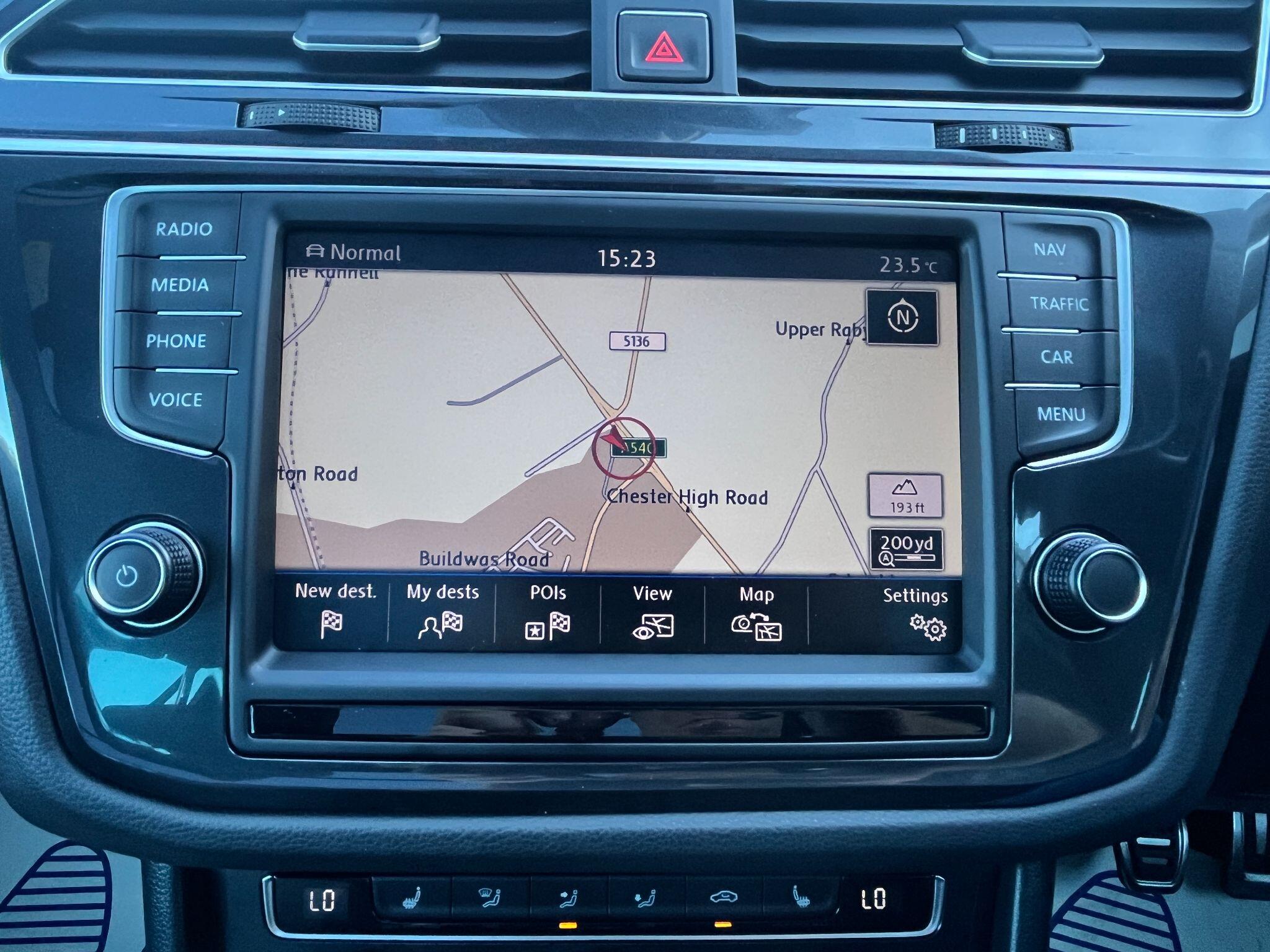 Volkswagen Tiguan view 25
