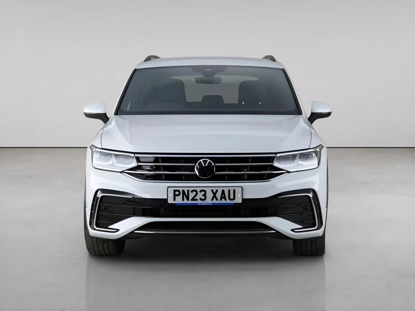 Volkswagen Tiguan view 5