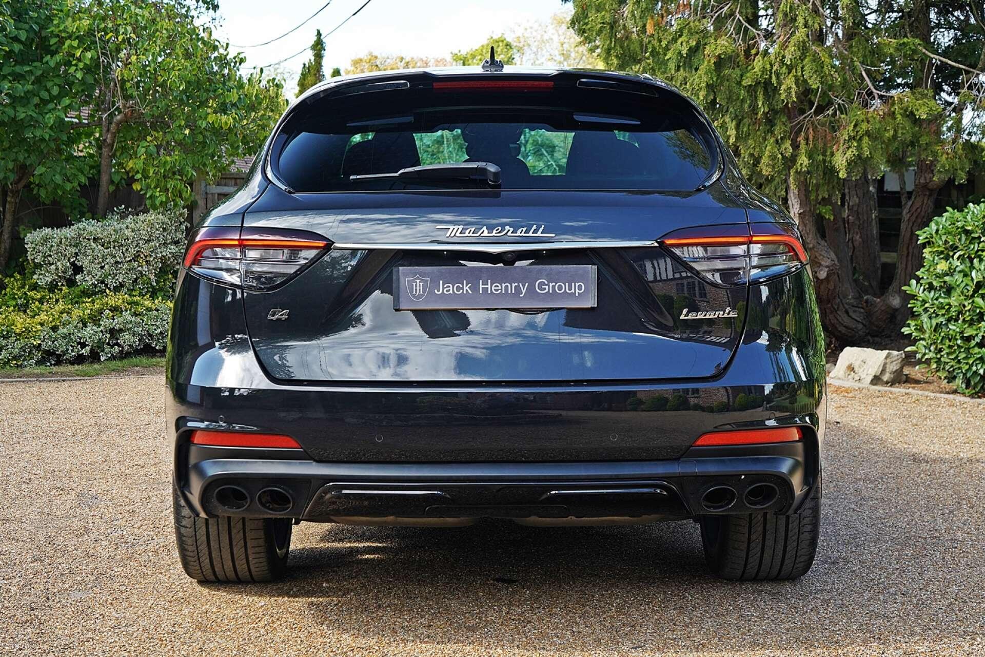 Maserati Levante view 5