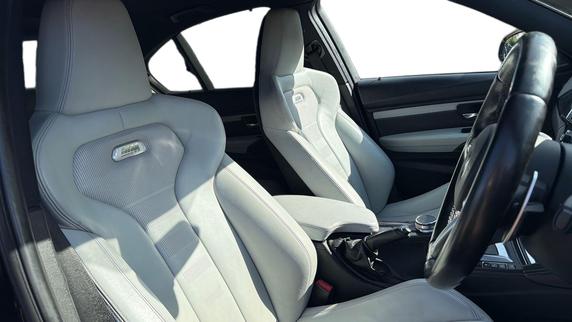 BMW M3 view 11