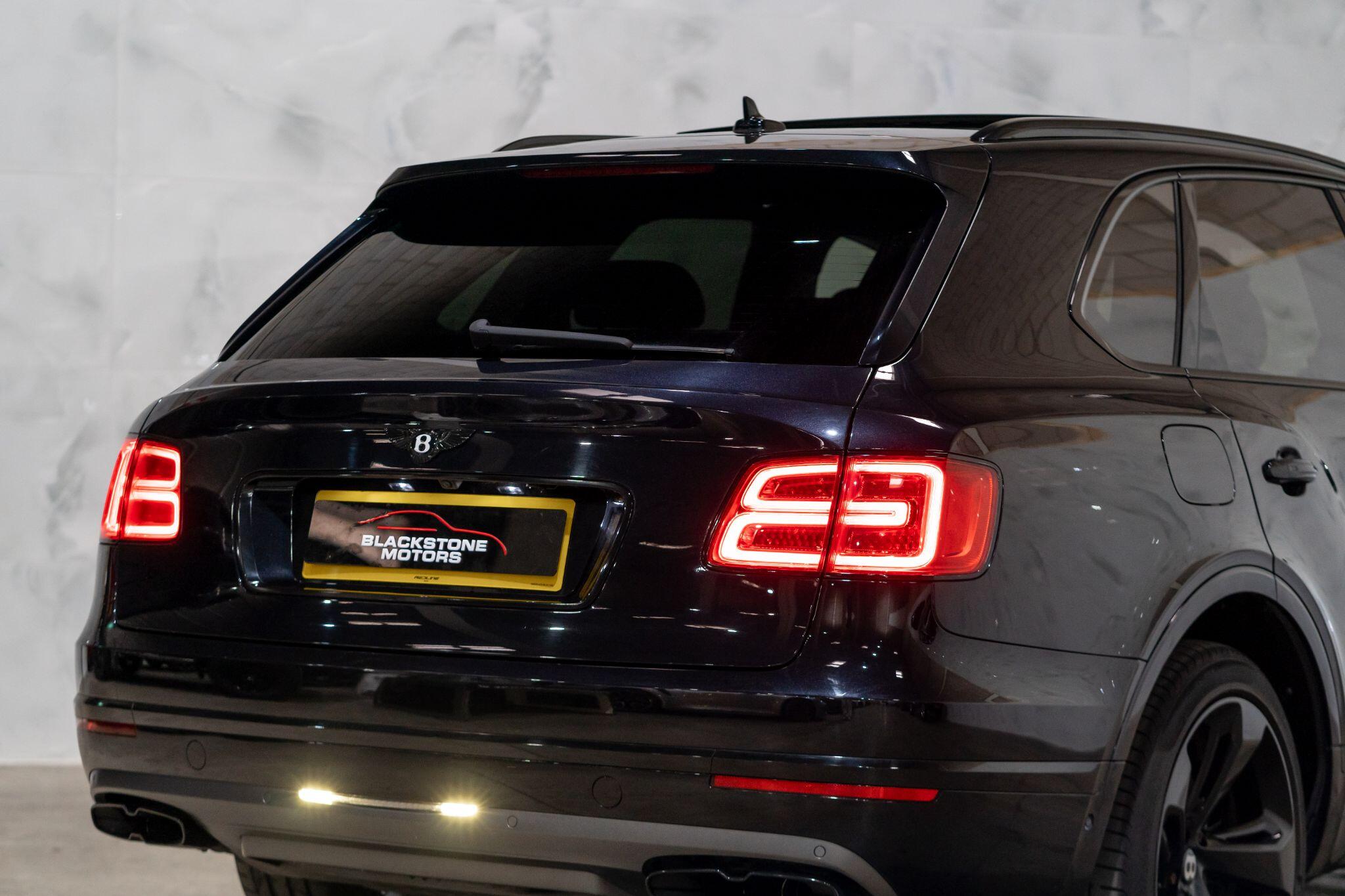 Bentley Bentayga view 43