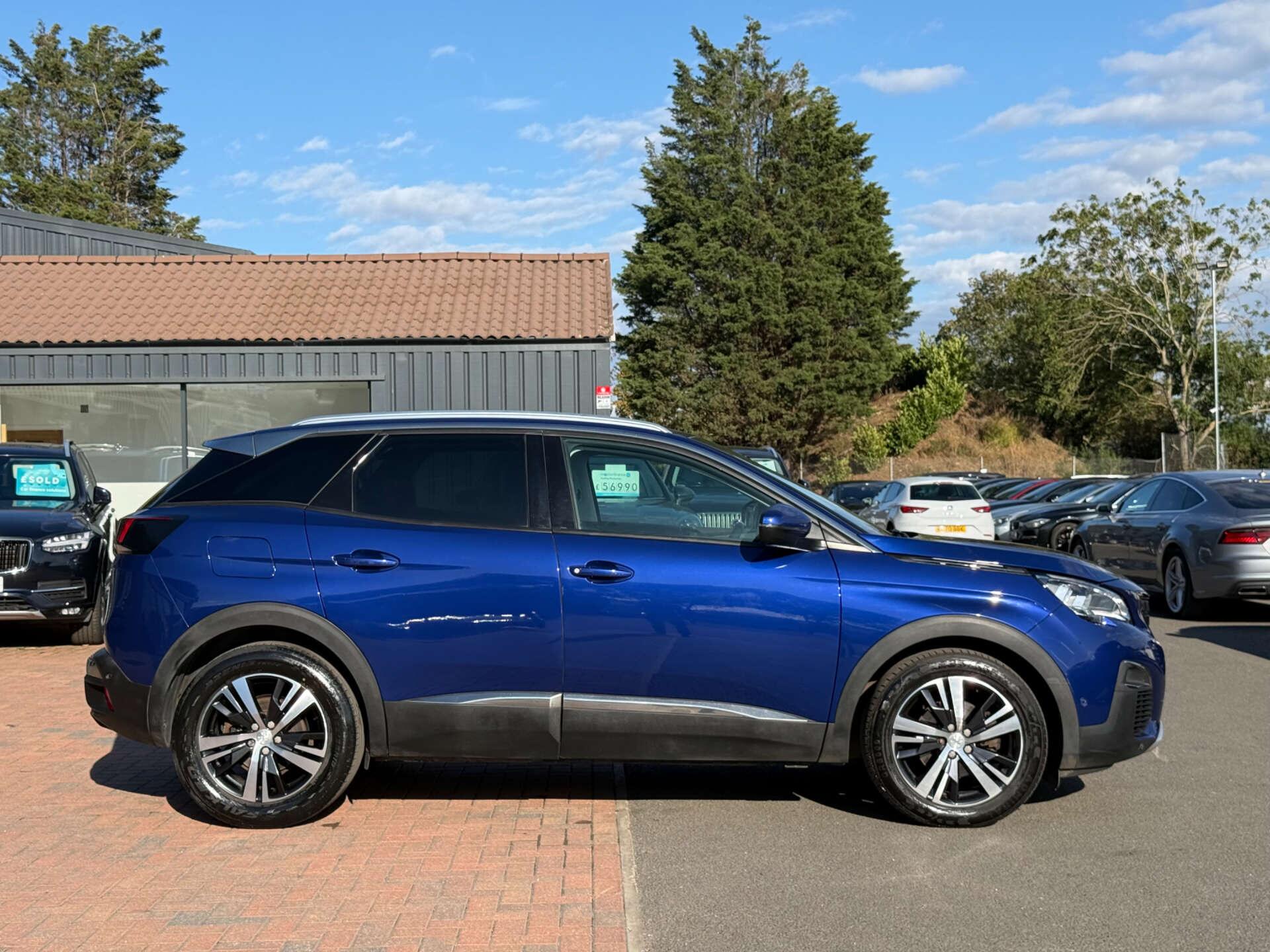 Peugeot 3008 view 17