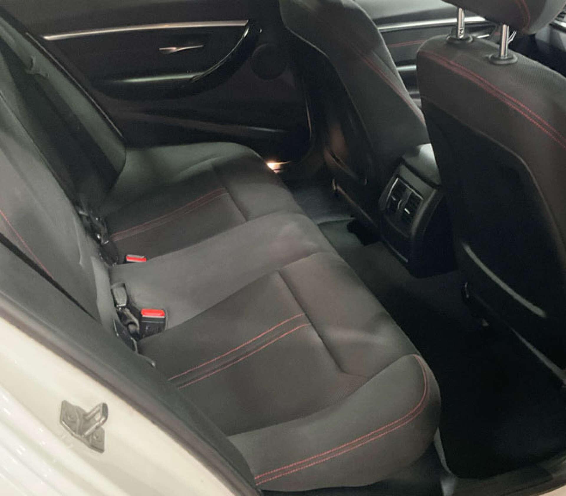 BMW 3 Series view 5
