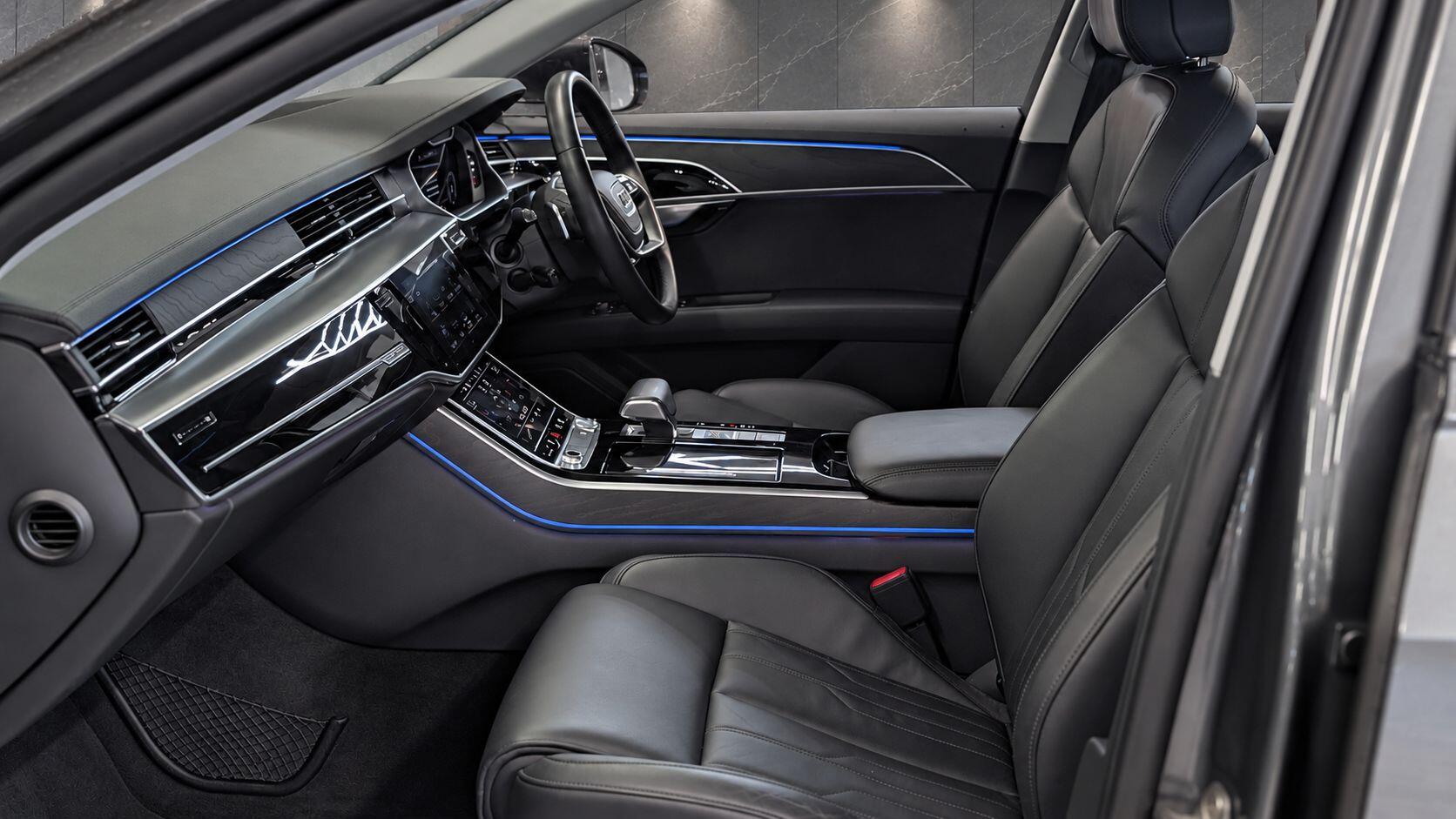 Audi A8 view 13