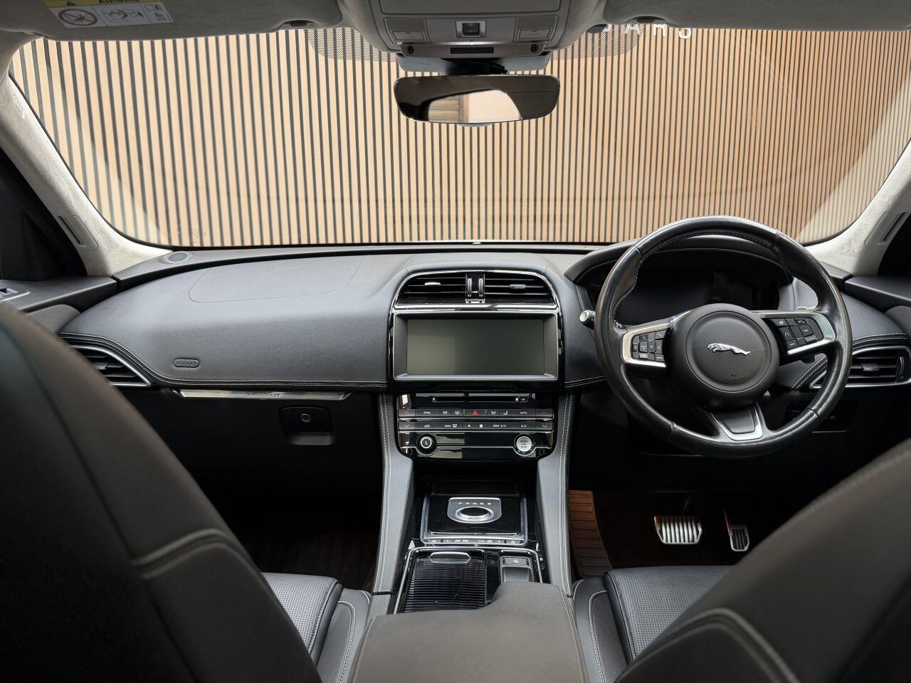 Jaguar F-Pace view 21