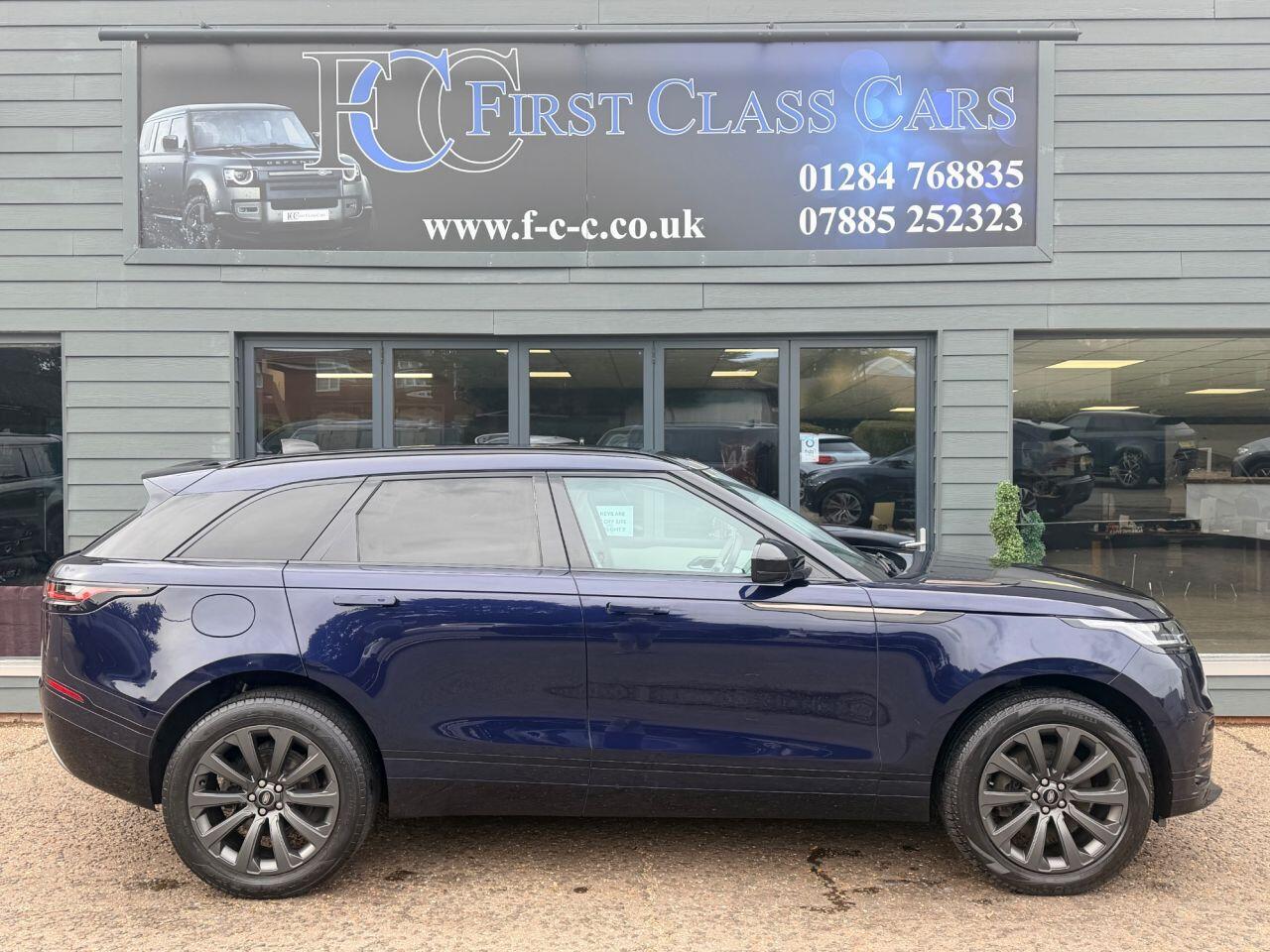 Land Rover Range Rover Velar view 3