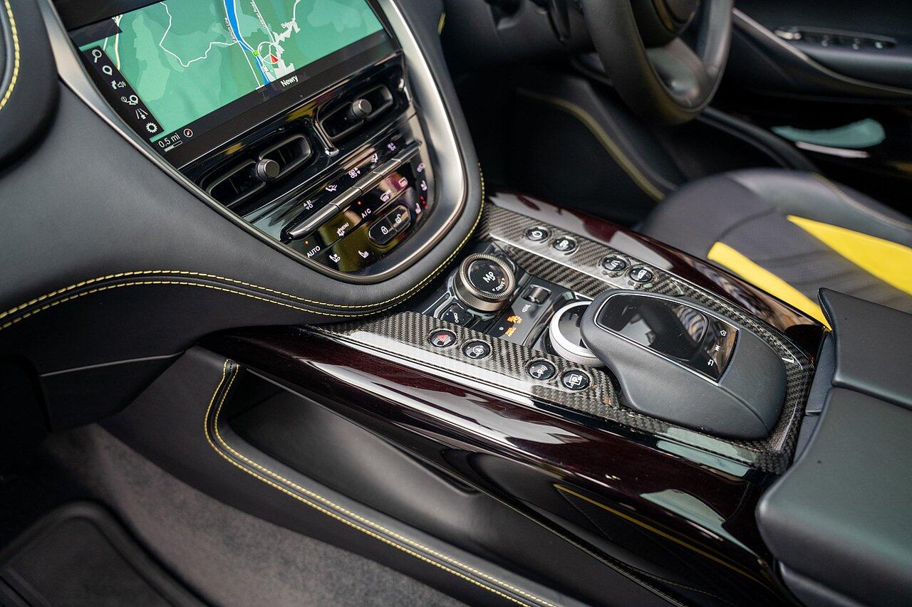 Aston Martin DBX view 76
