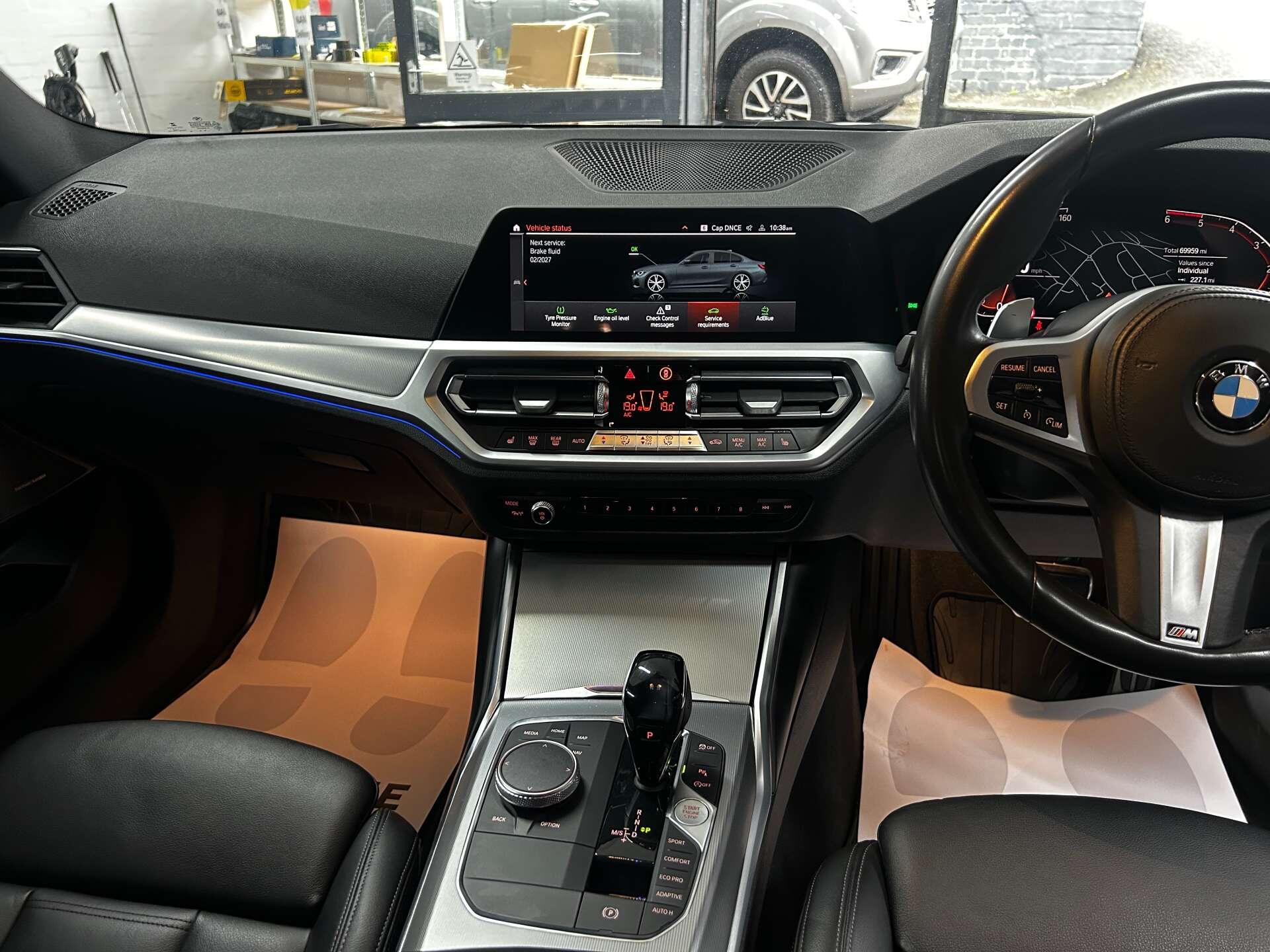 BMW 3 Series view 60