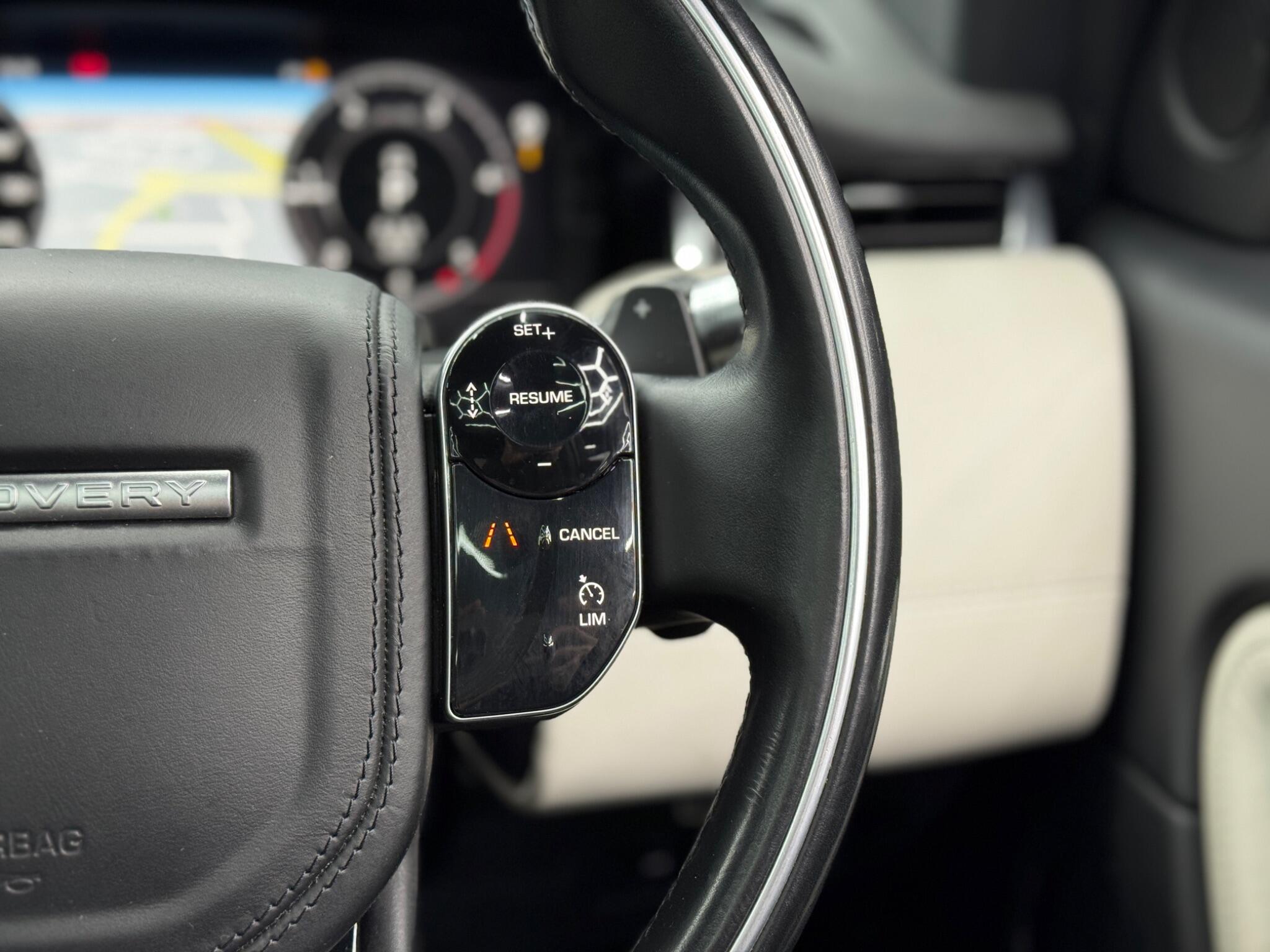 Land Rover Discovery Sport view 22