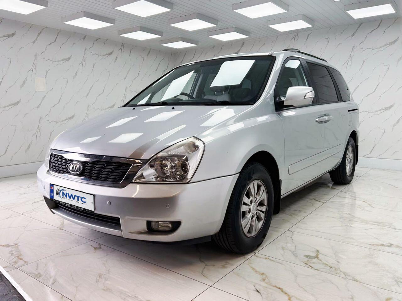 Kia Sedona view 5