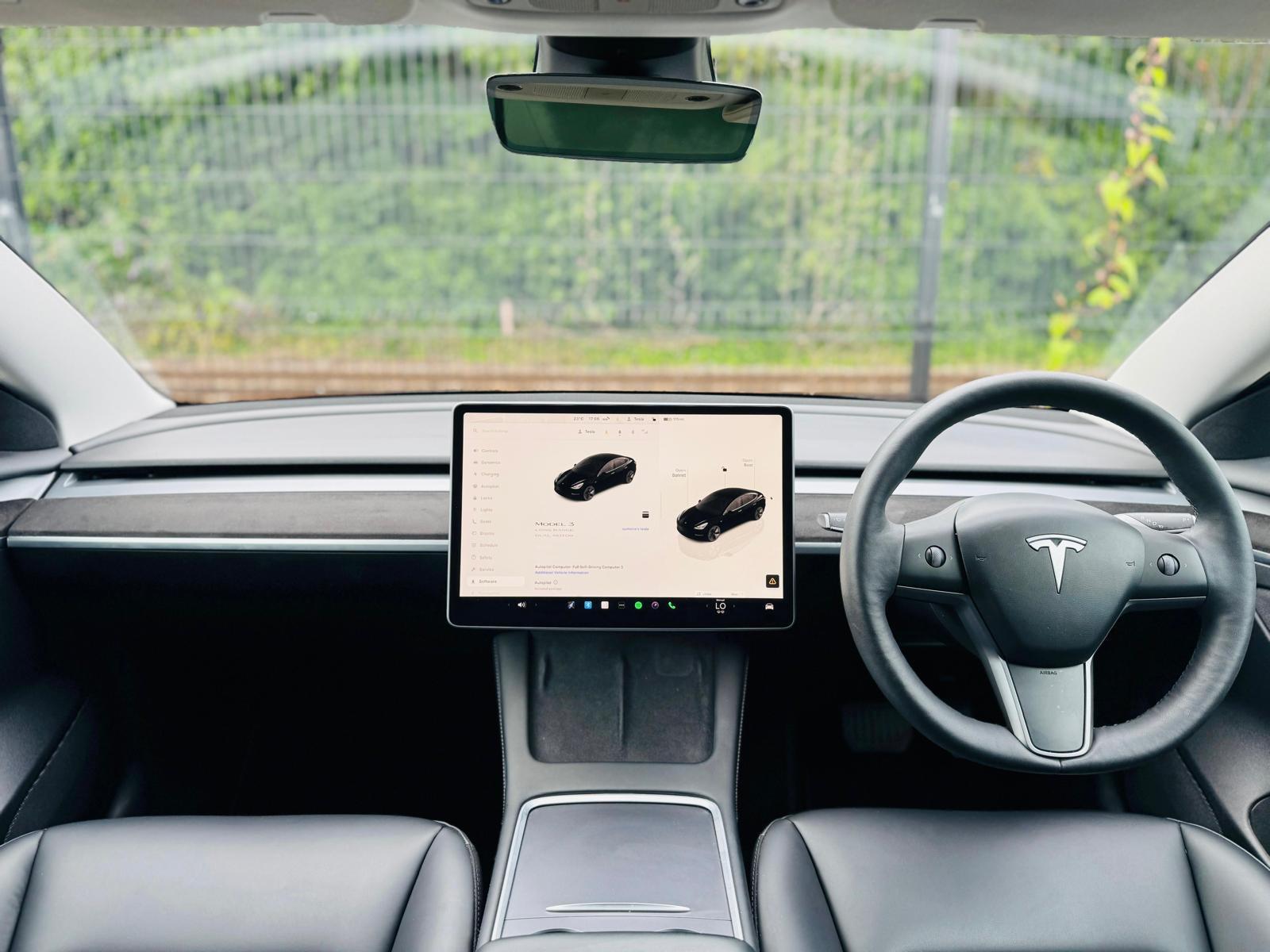 Tesla Model 3 view 3