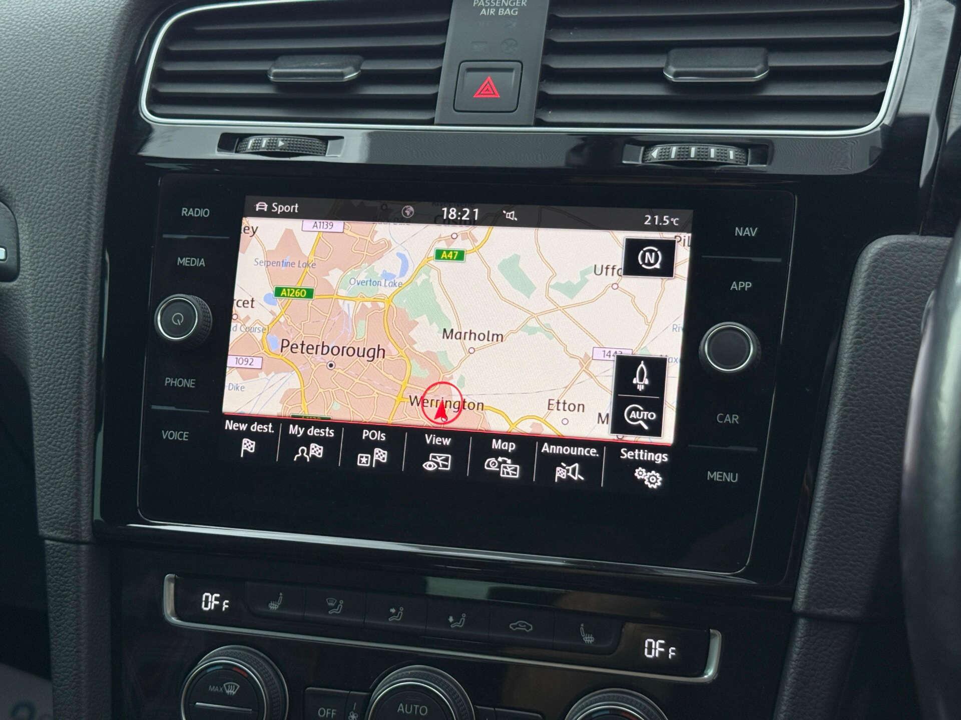 Volkswagen Golf view 12