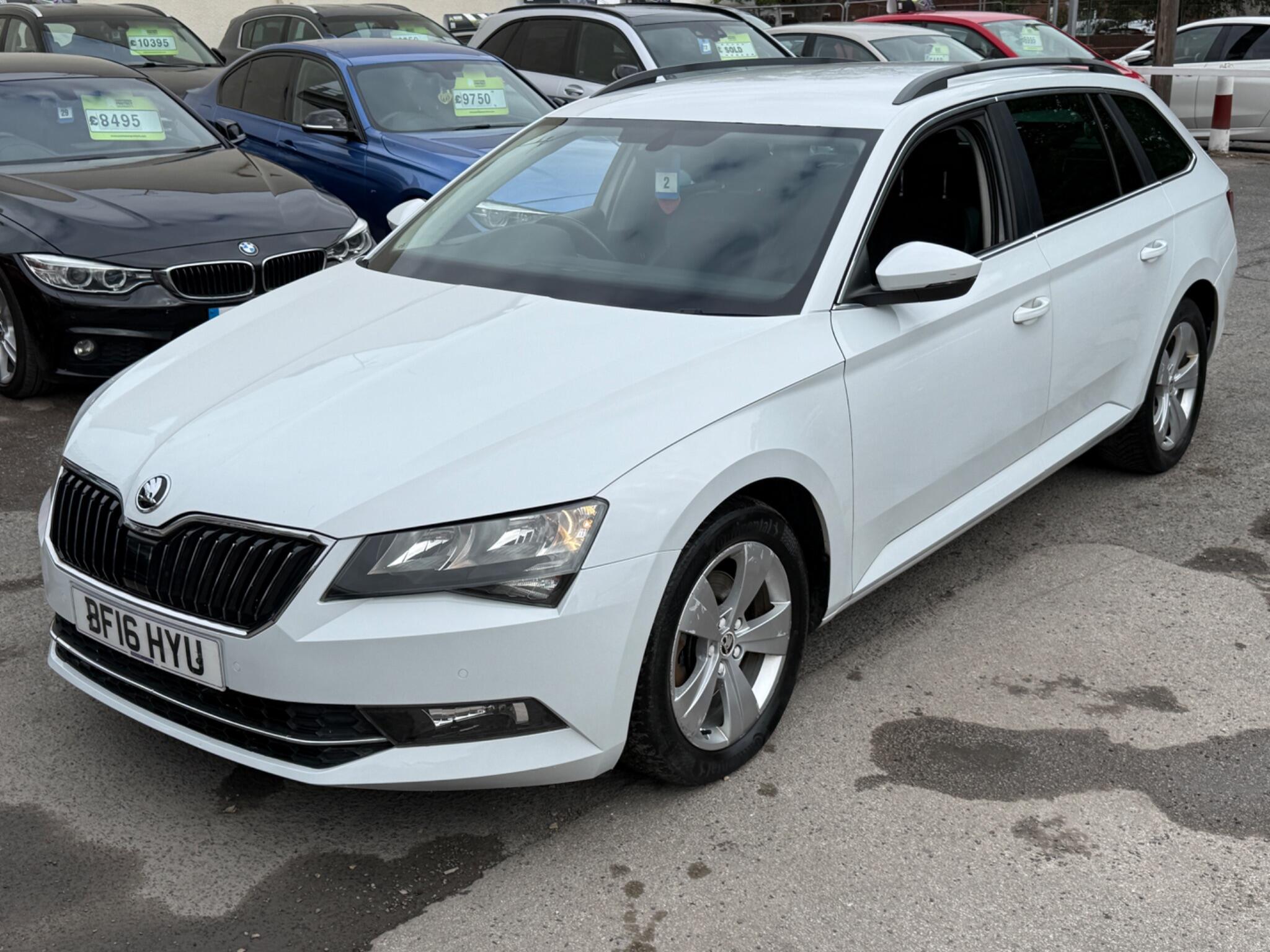 Skoda Superb - Image 9