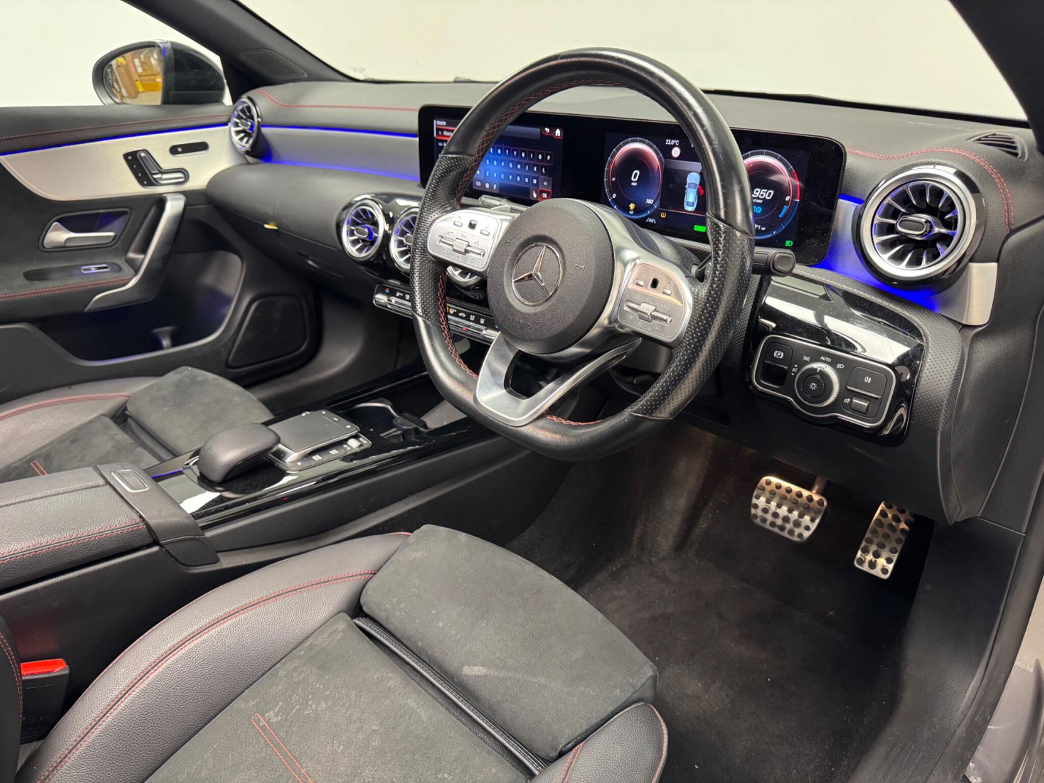 Mercedes-Benz Cla view 25