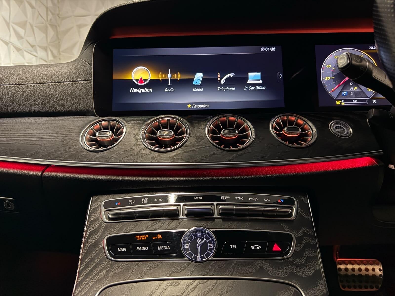 Mercedes-Benz E-Class view 34